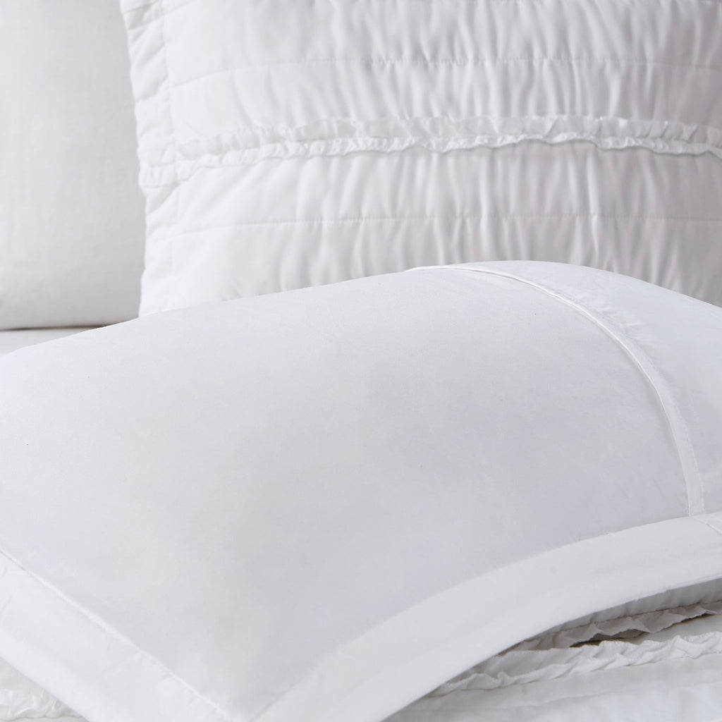 4 Piece Reversible Ruffle Quilt Set with Throw Pillow White King/Cal King