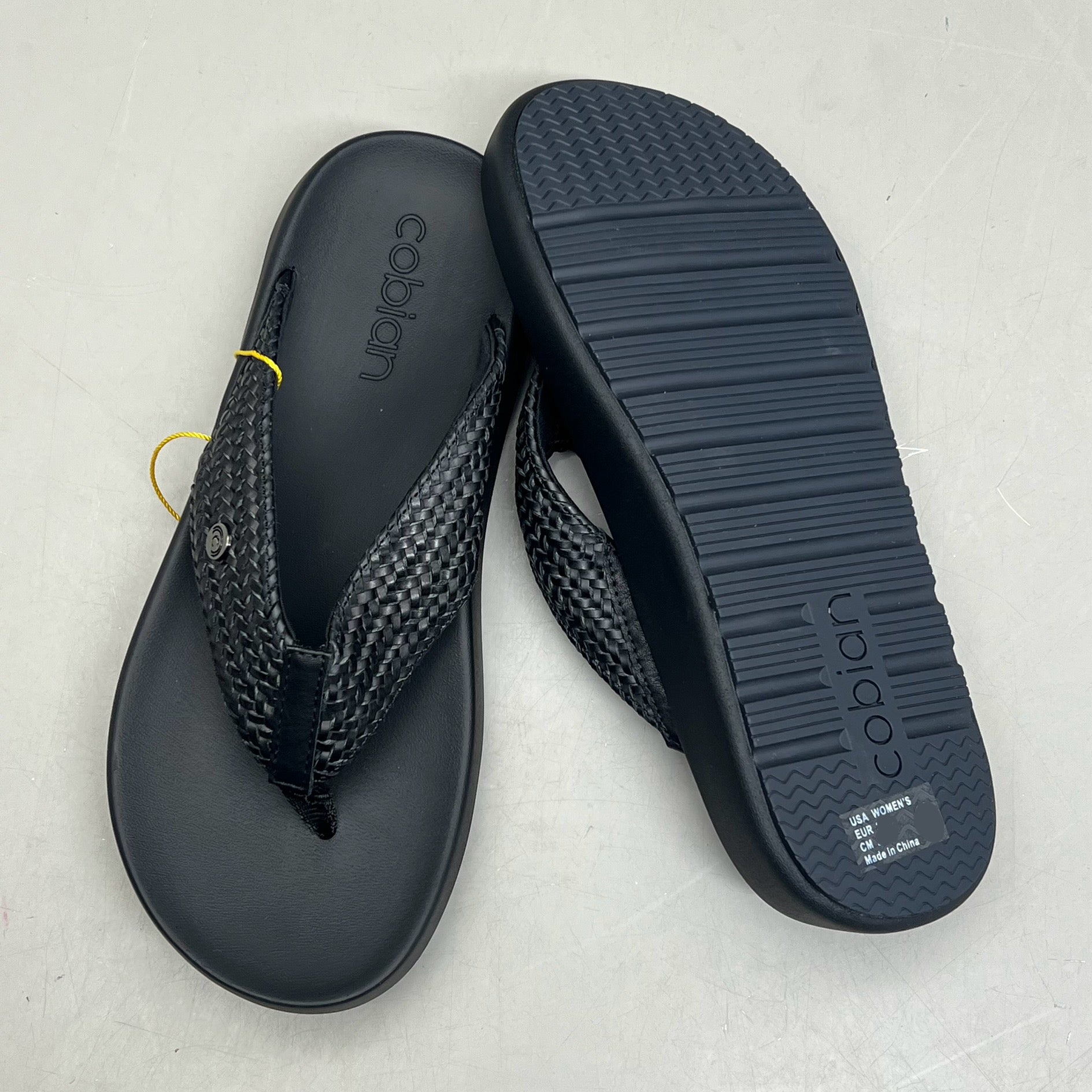 COBIAN Palmilla Braided Synthetic Leather Strap Sandals Women's Sz 9 EU 39.5 Black PAL25-001-09