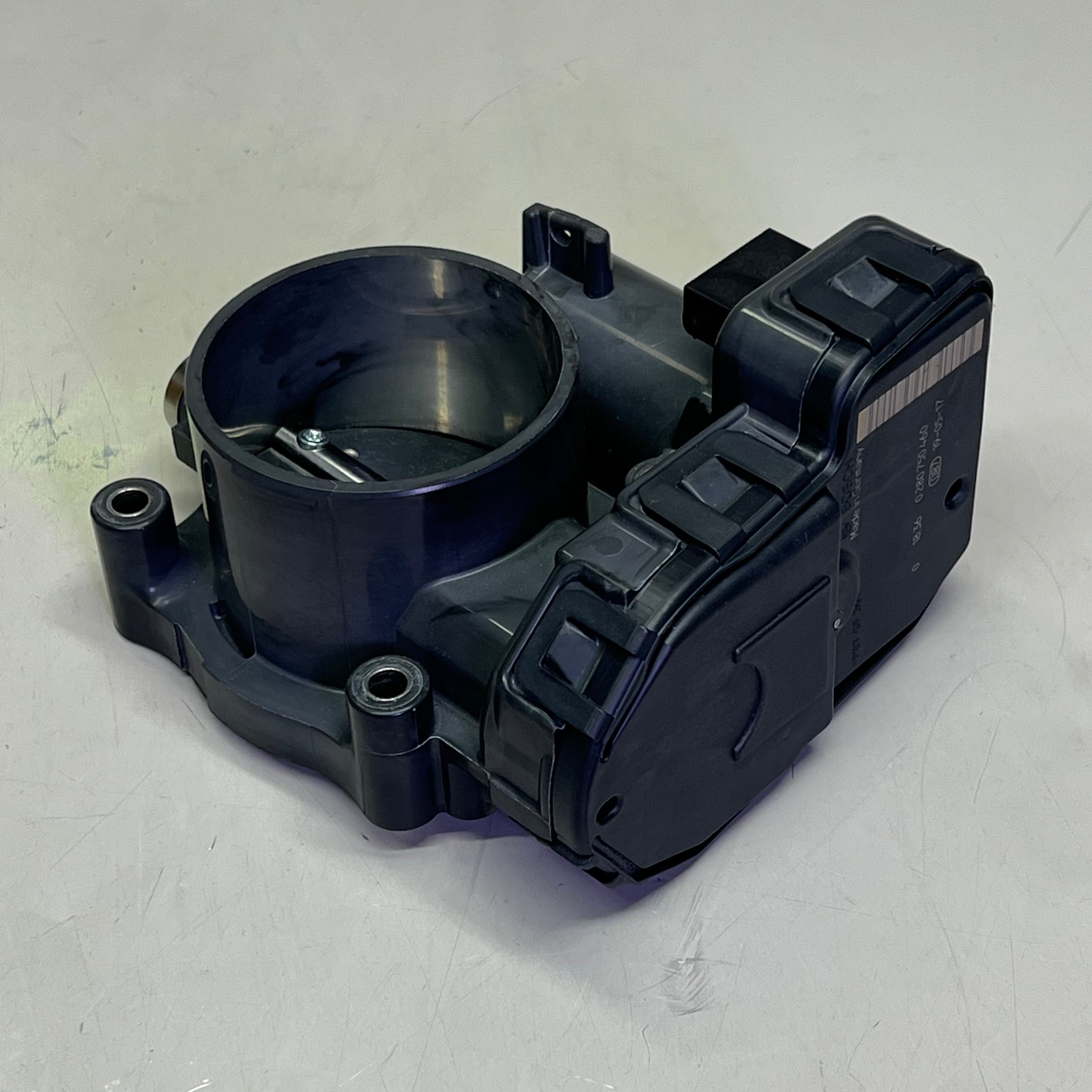 TECHSMART OE Fuel Injection Throttle Body Cast Iron & Plastic Material S20187