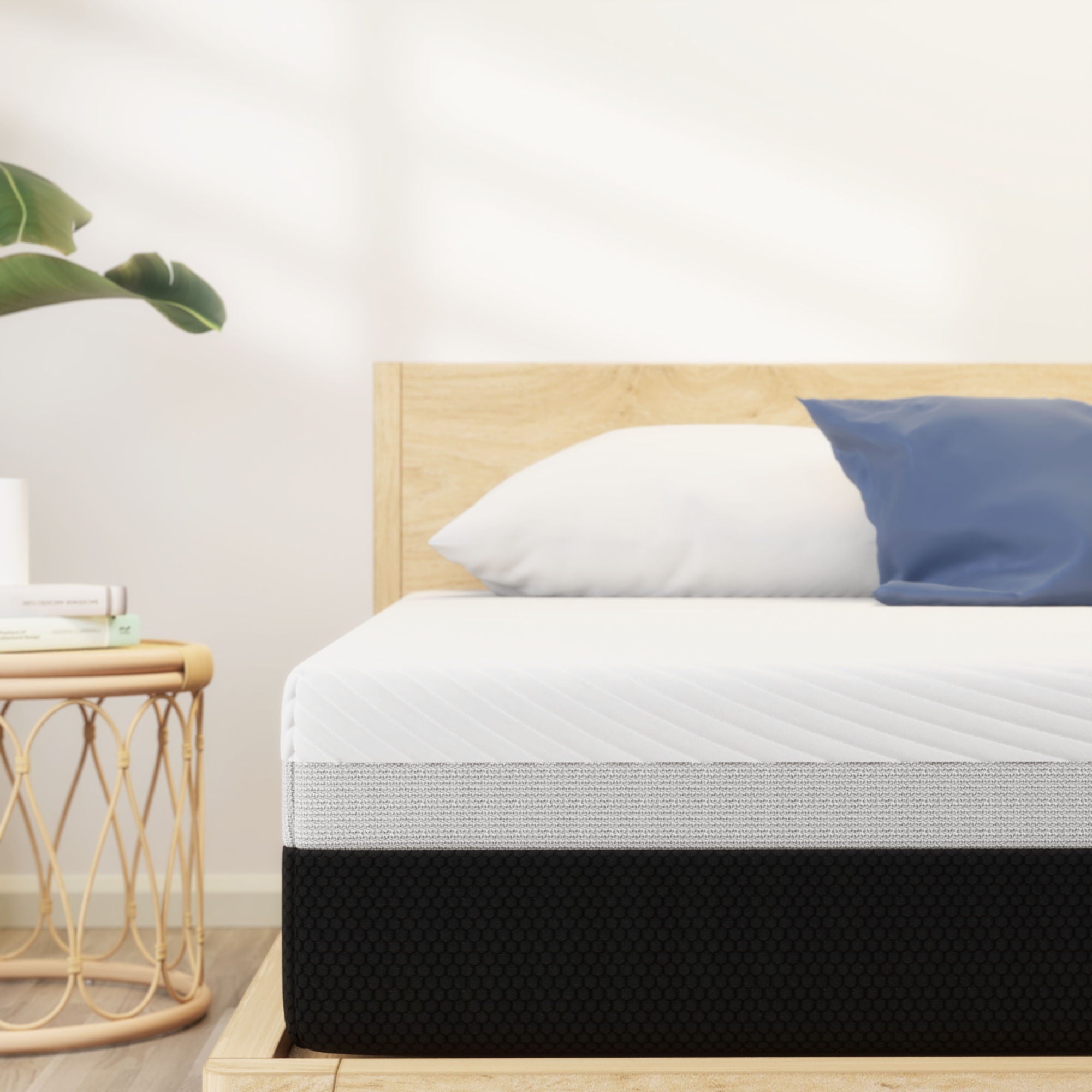 12'' Hybrid Mattress, Cooling Memory Foam & Pocket Springs Medium Firm - White - Queen