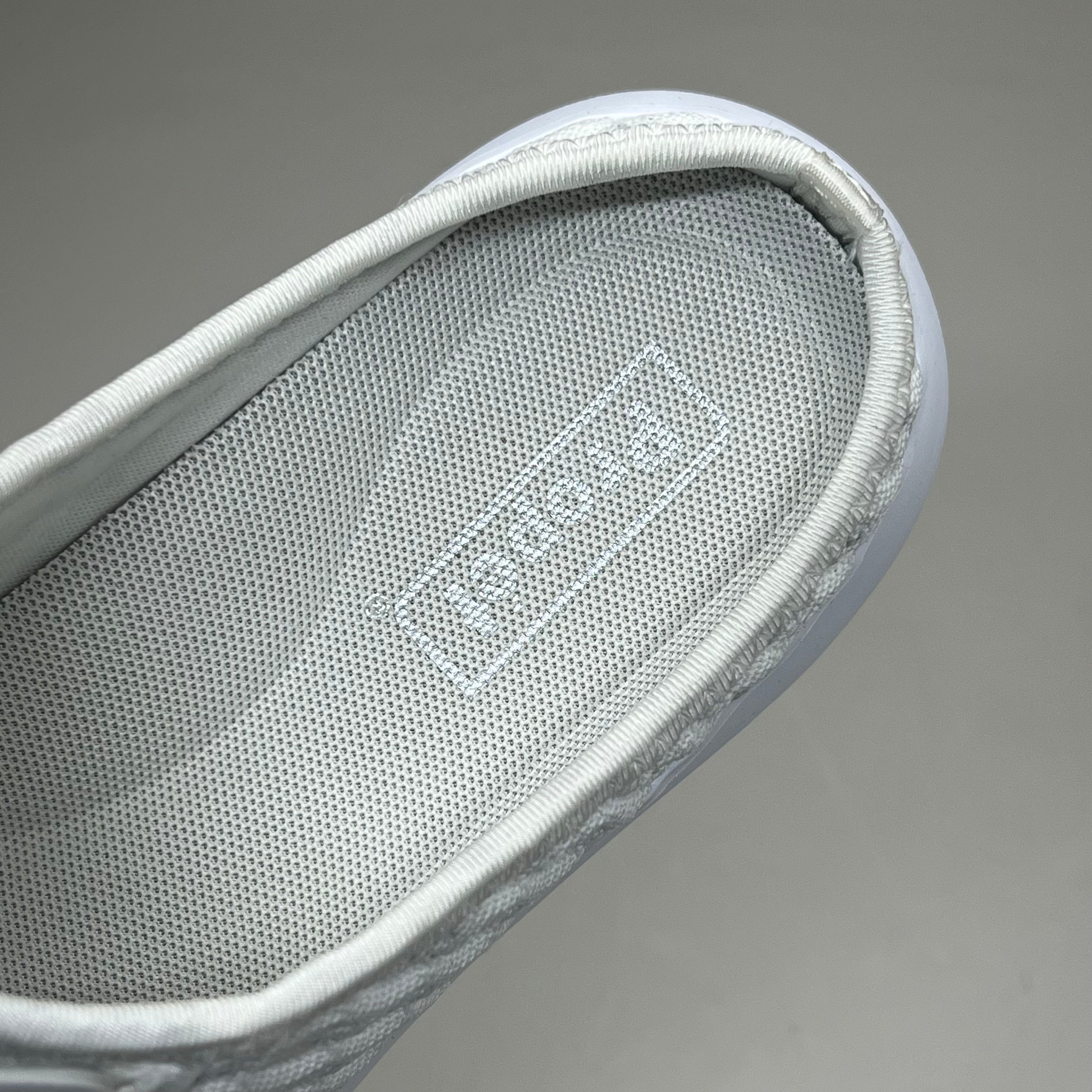 PROPET Travel Bound Slide Remove Footbed Women's Sz 9 M(B) White Daisy WAT031M