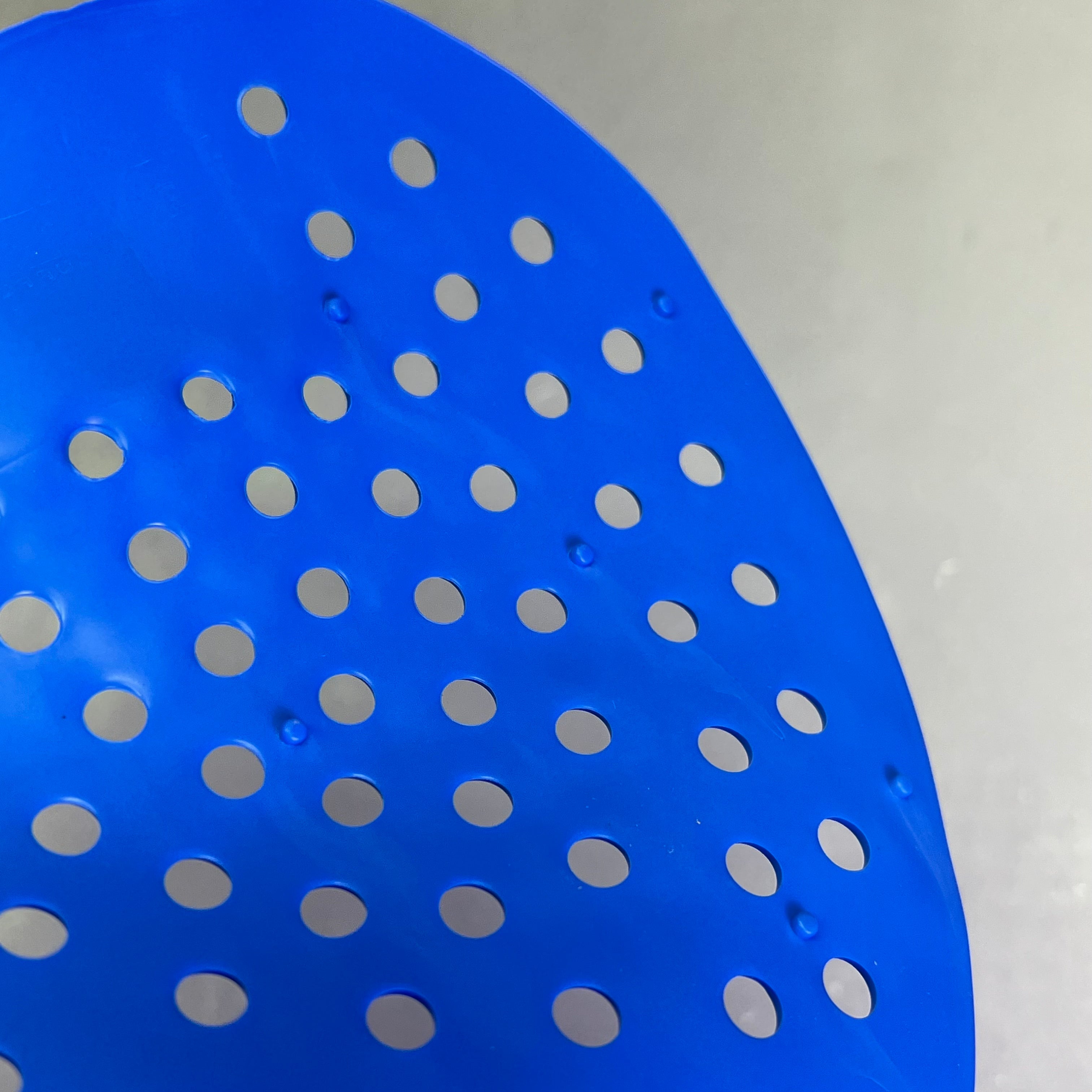 WAXIE (24 PACK) Urinal Screen Flexible Vinyl Unscented One Size Blue W1402N