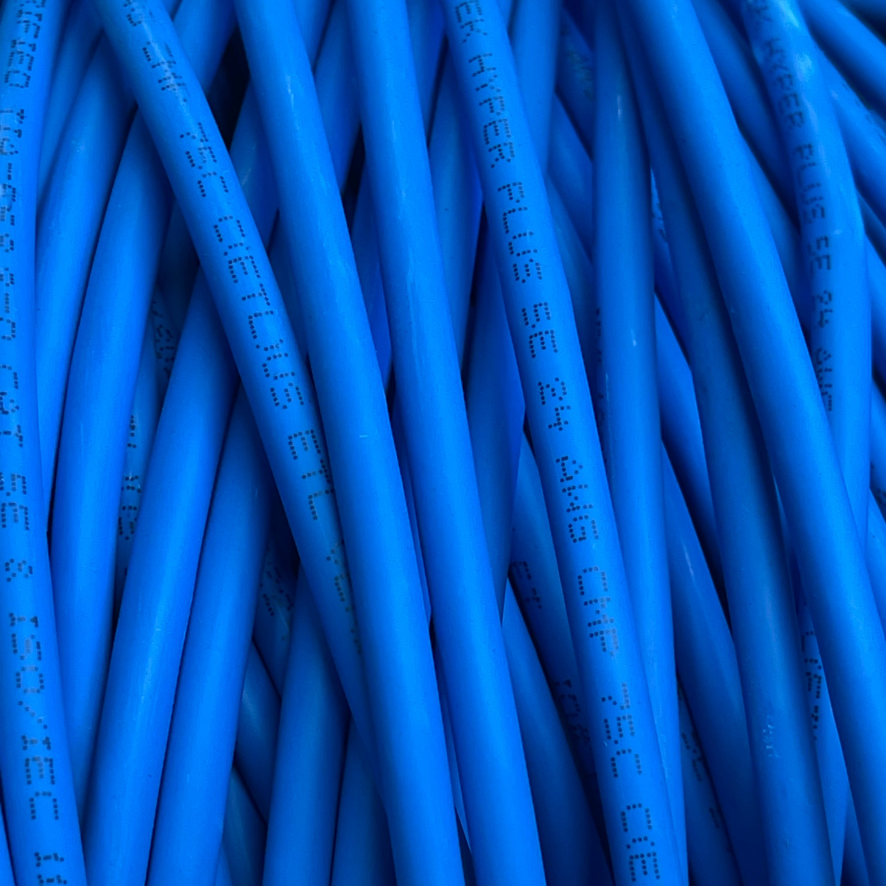 BERK-TEK Hyper Plus 5e Cat 5e UTP Cable 1000' Blue 10032227