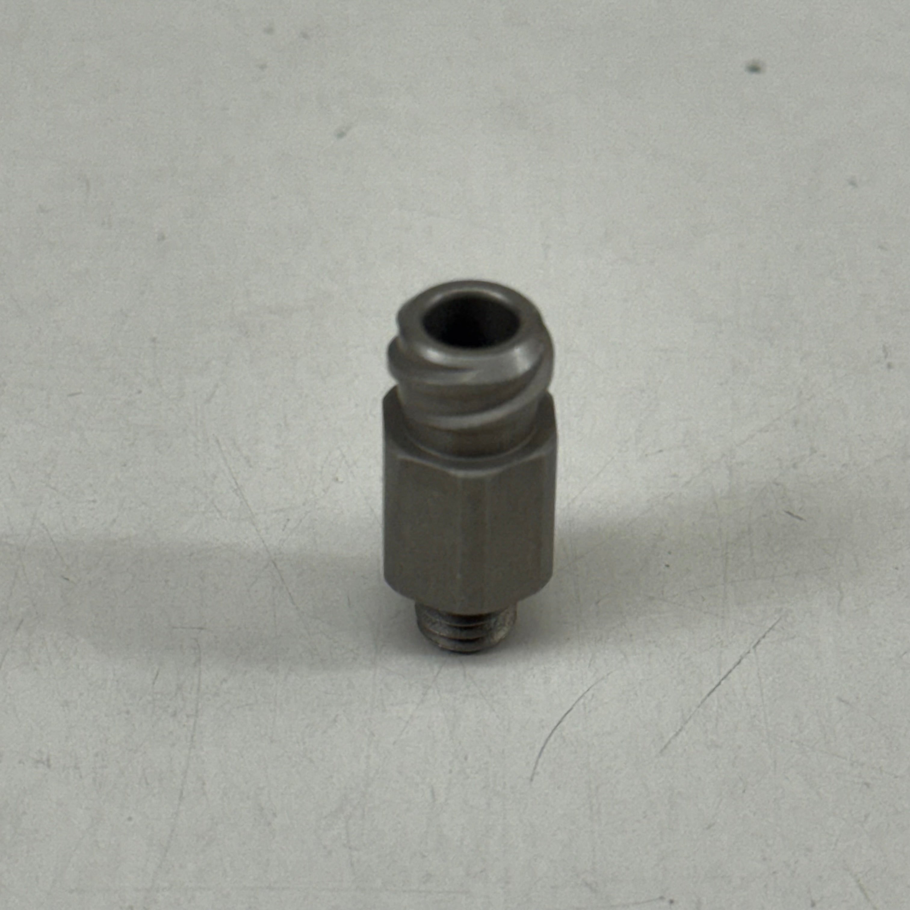 NORDSON Kit Fitting M5 O X Fem Luer Lock Str 7362606