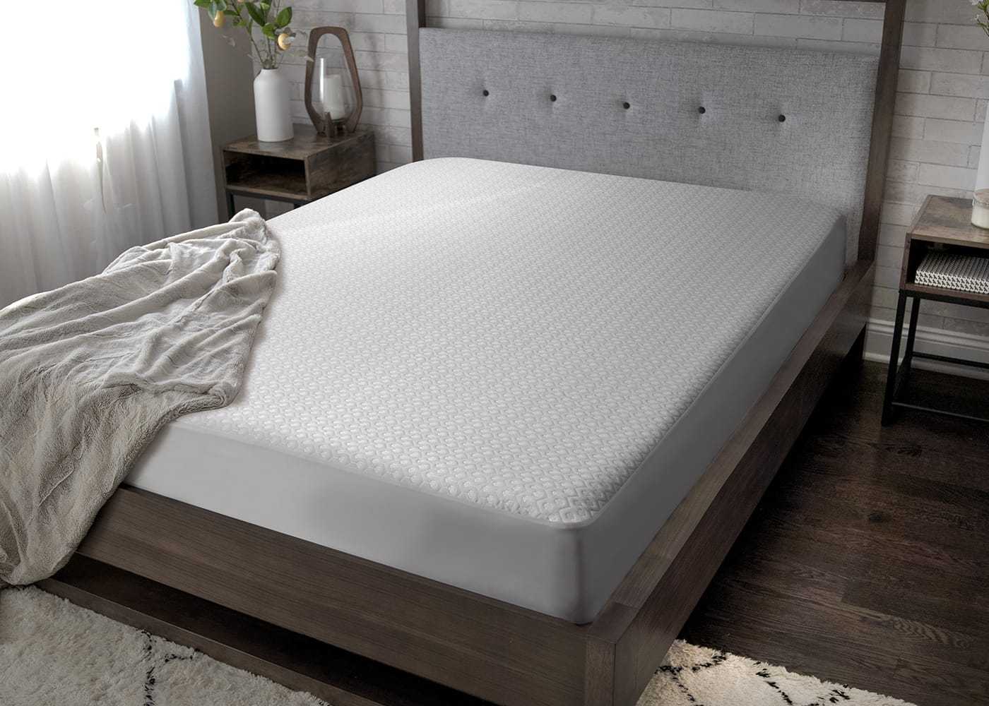 BedGear Dri-Tec Full XL Mattress Protector, White