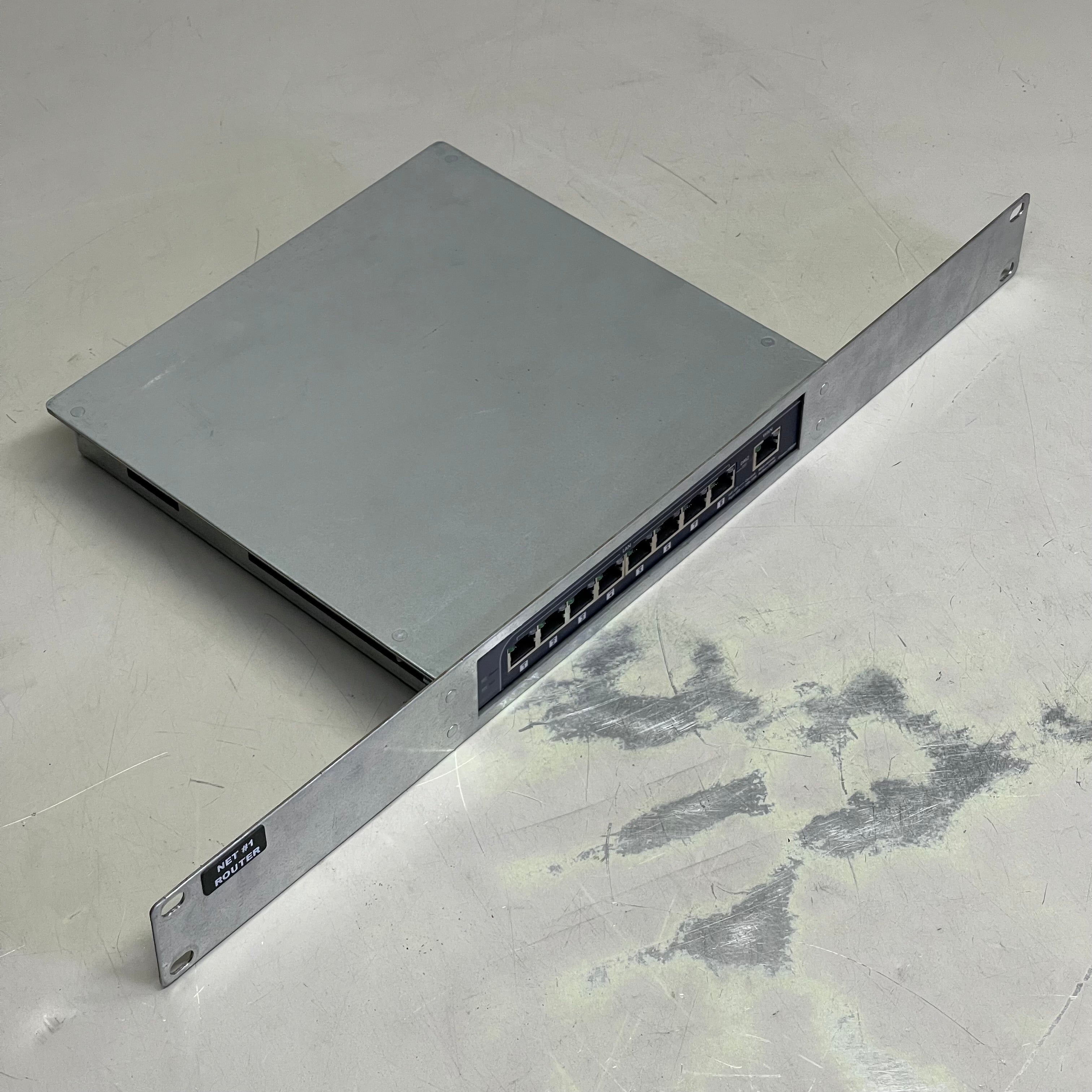 NETGEAR ProSAFE 8 Port Gigabit VPN Firewall FV318G (Used, Working)