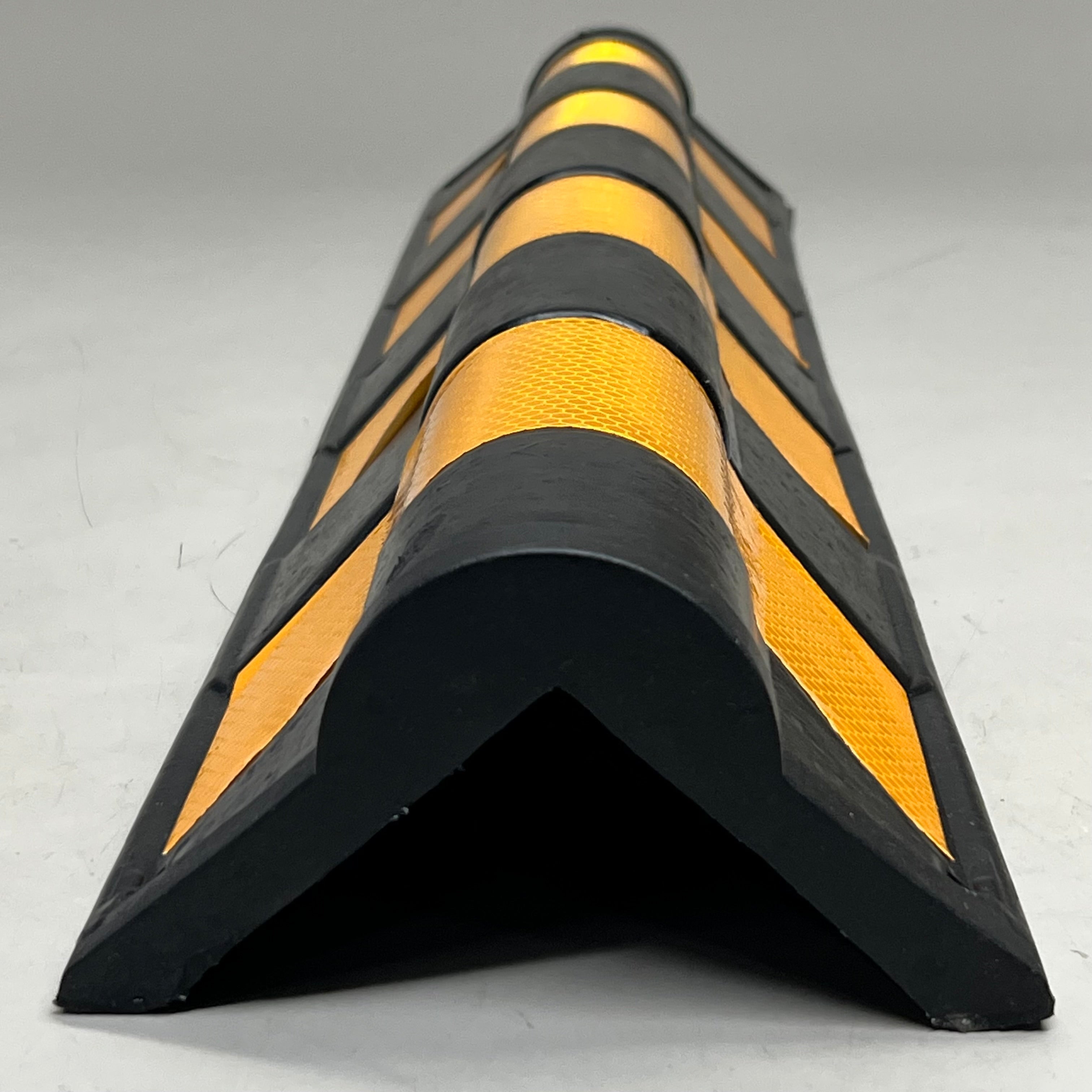 Rubber Corner Guard (10 Pcs) Sz 31" L x 6.5" W, Black & Yellow