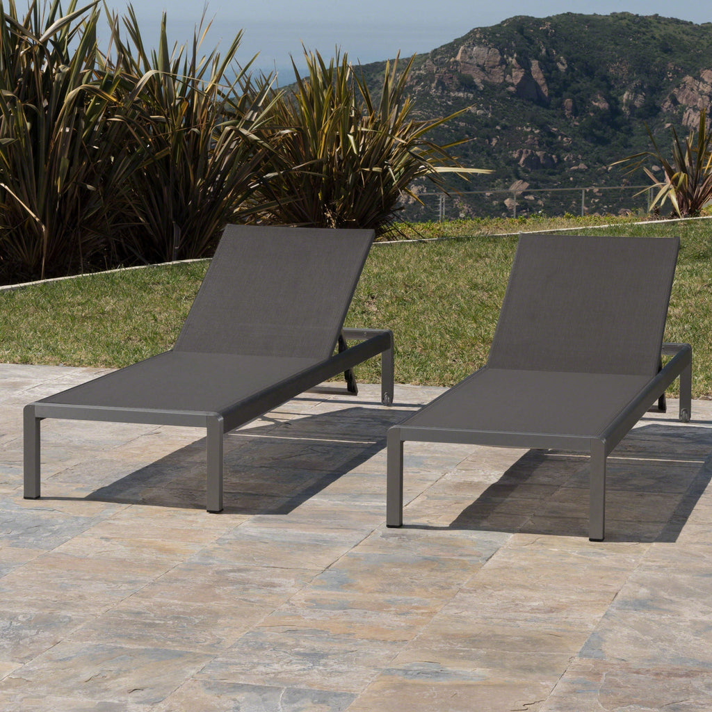 Outdoor Patio Chaise Lounge with 5 Reclining Positions