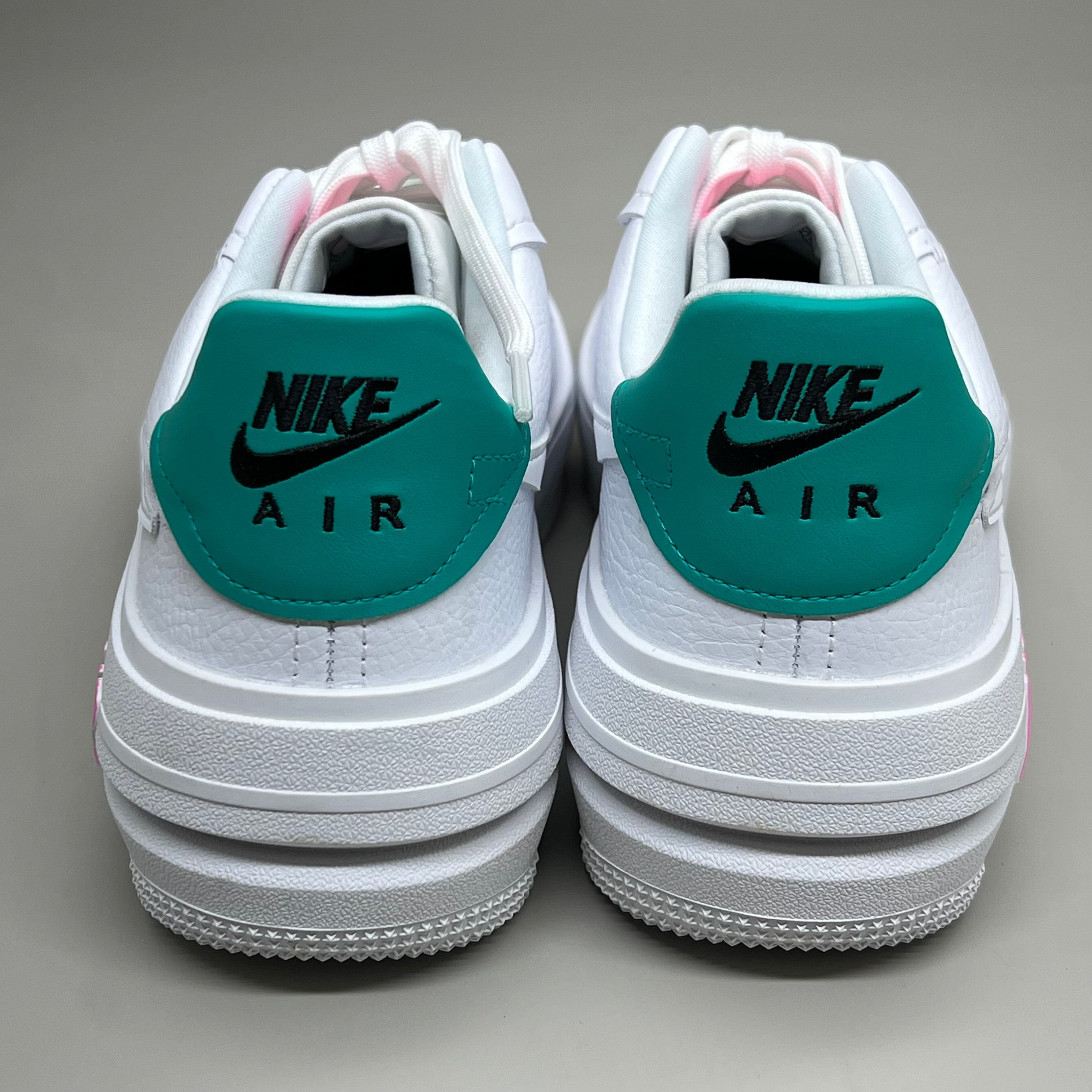 NIKE Air Force 1 PLT.AF.ORM Tapered Toe Shoes Sz Women's 8.5 White/Pink/Blue FN7180-100