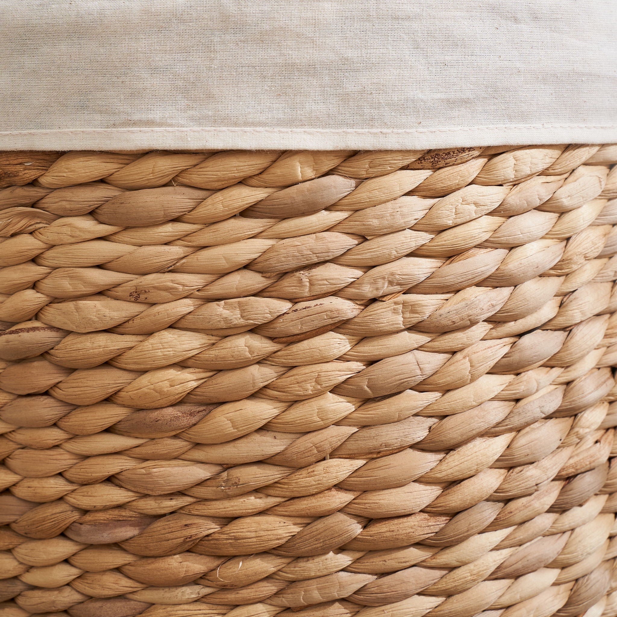 Ludmilla Round Tall Water Hyacinth Woven Wicker Laundry Hamper With Lid - For Clothes, Toys And Book Storage With Removable Liner - 18" X 18" X 23" - Natural Brown