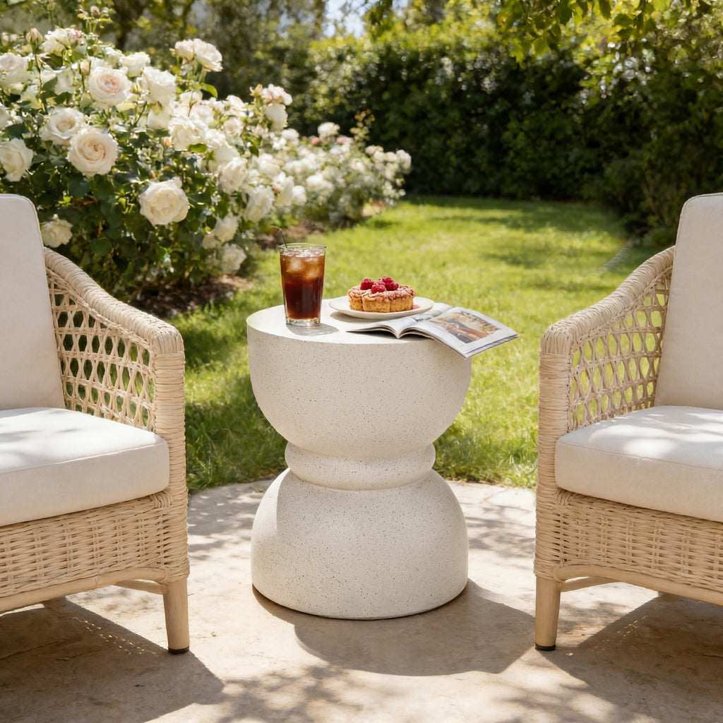 U_Style Outdoor Concrete Side Table