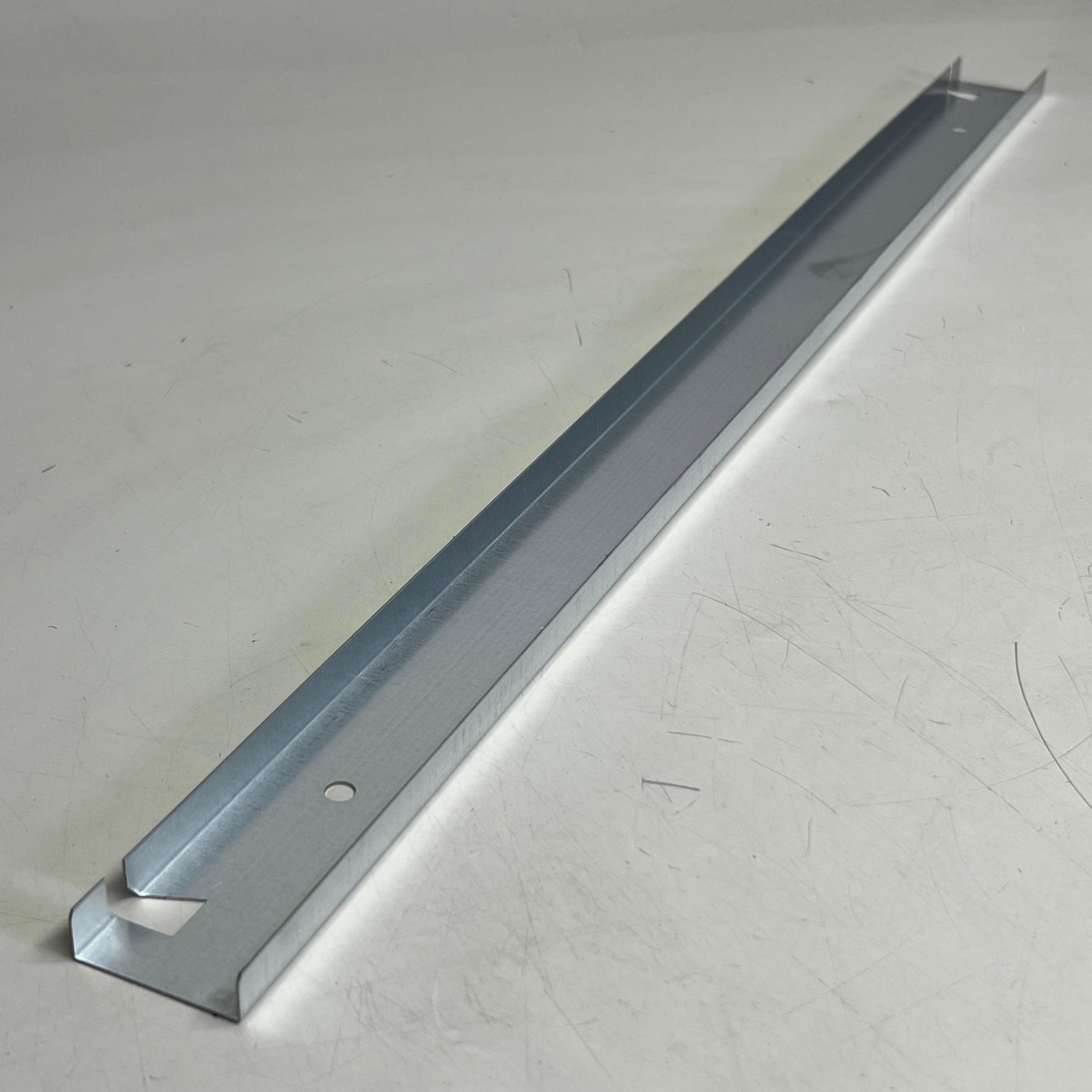(6 Pcs) Steel Raceway I100 Sz 25" L x 1" W, Grey