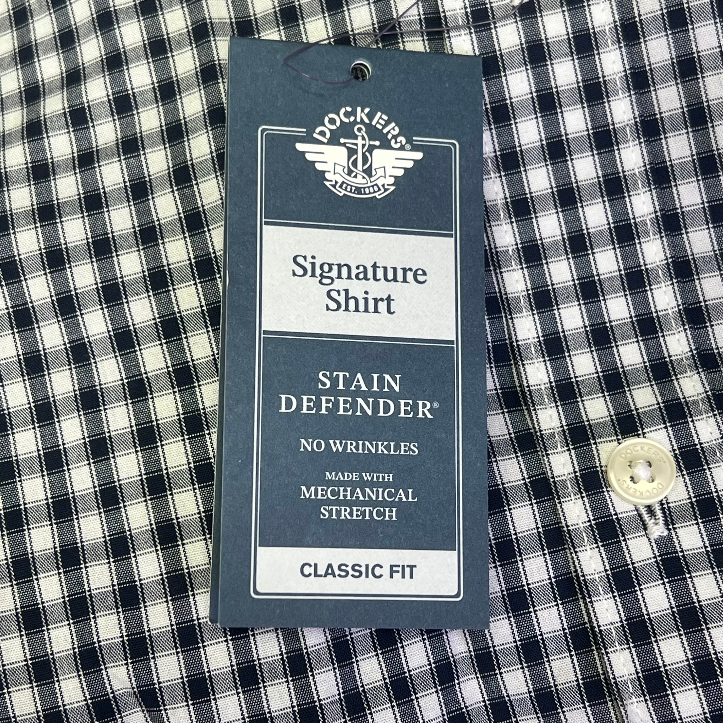 DOCKERS Signature Stain Defender Button Up Shirt Men's Sz S Navy Blue A42520010