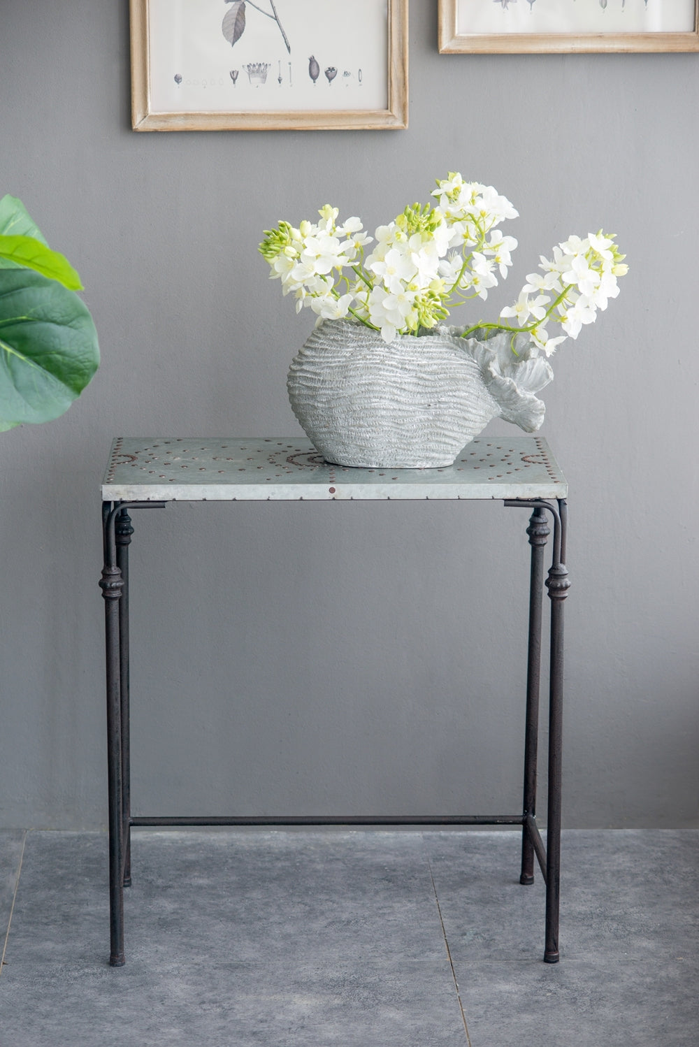 Set of 3 Gilbert Nesting Tables Metal Plant Stand