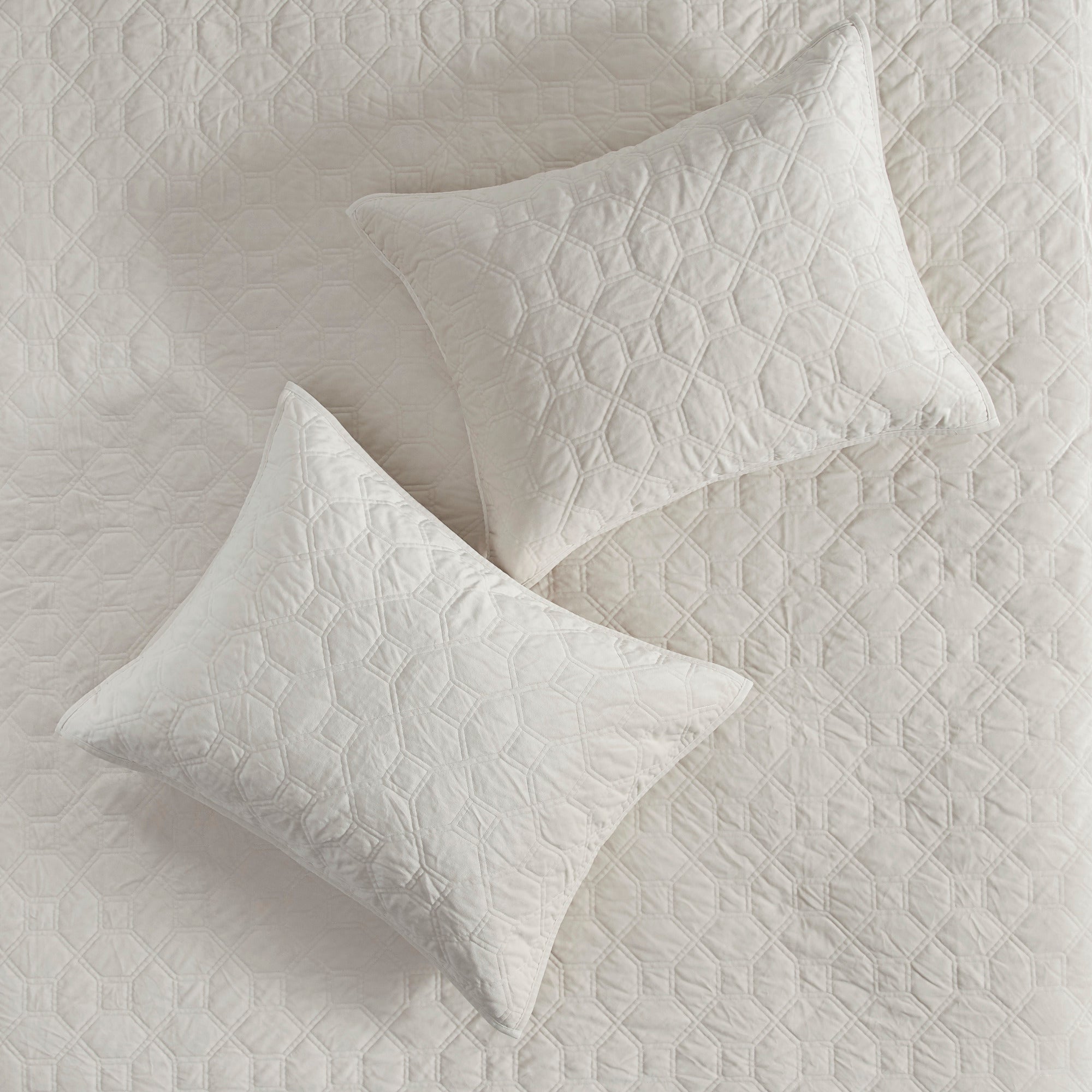 3 Piece Velvet Quilt Set Ivory King/Cal King