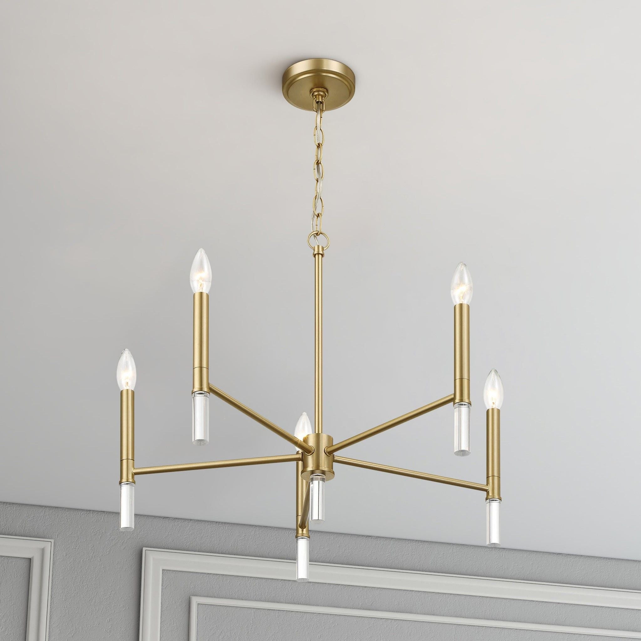 Courtyard - 5 Light Candle Chandelier - Clear / Gold