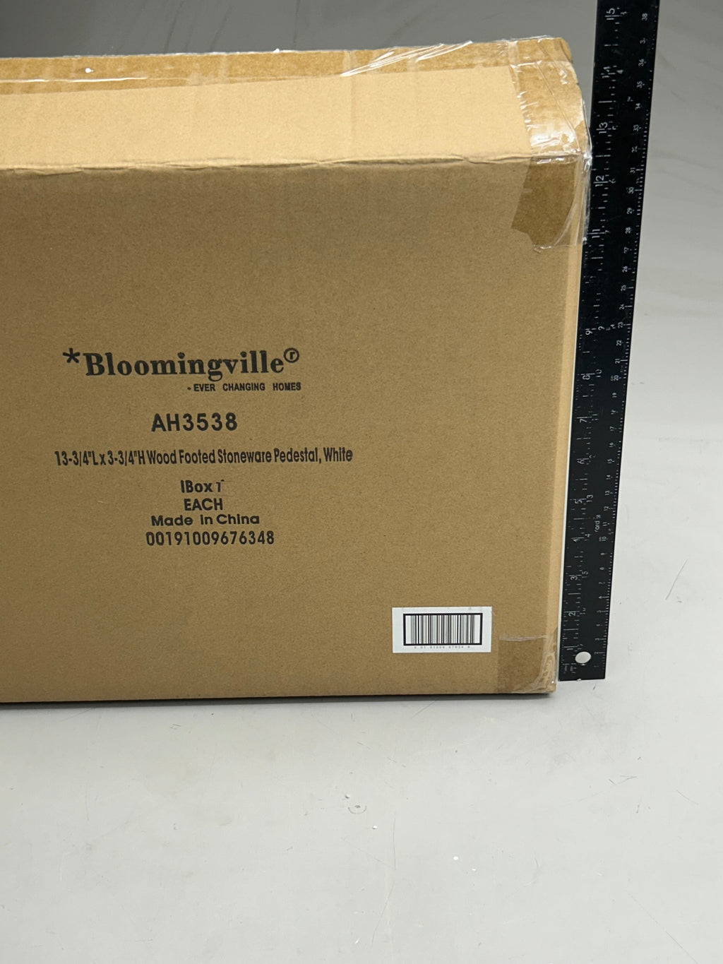 BLOOMINGVILLE Stoneware Pedestal W/ Acacia Base  14" Length White AH3538
