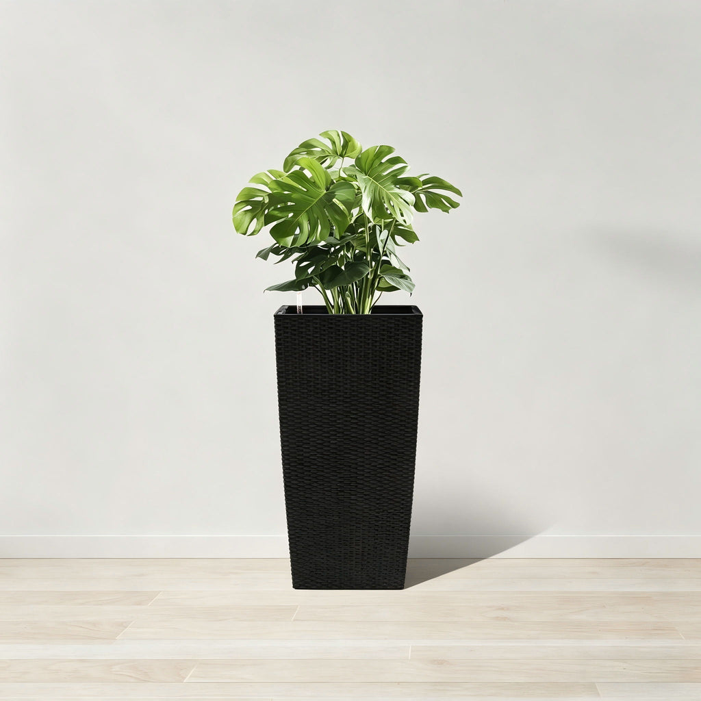 Indoor Outdoor Planter With Automatic Watering System