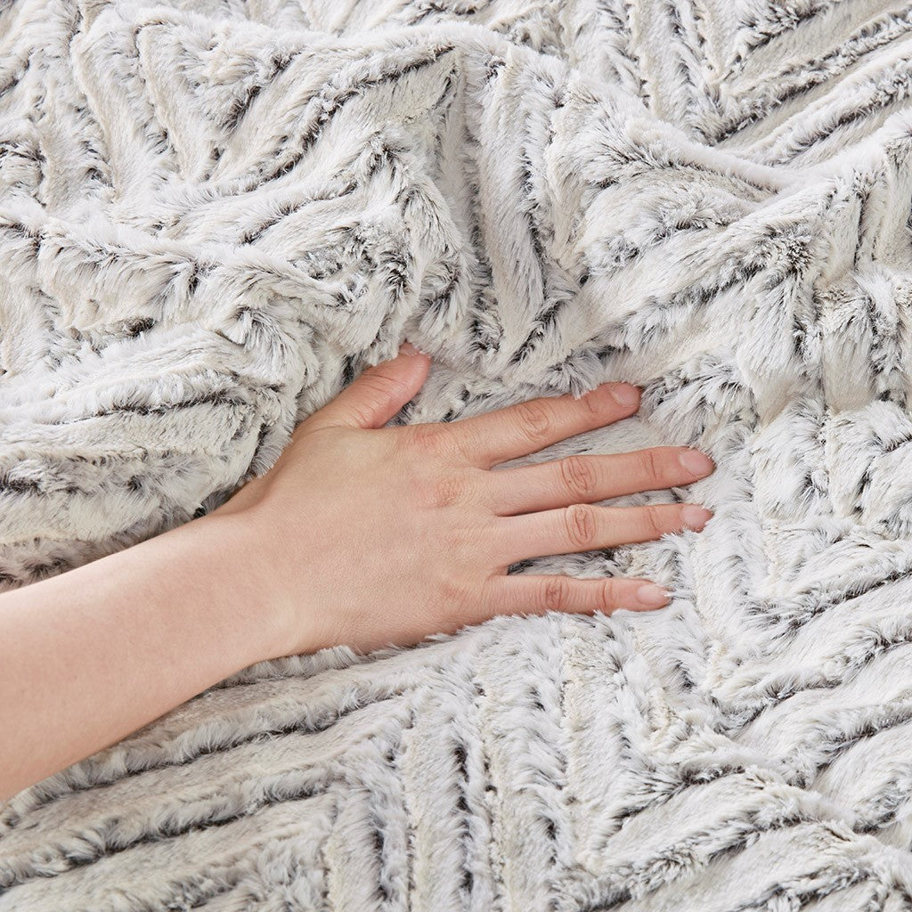 King/Cal King Ultra Plush Down Alternative Comforter Set