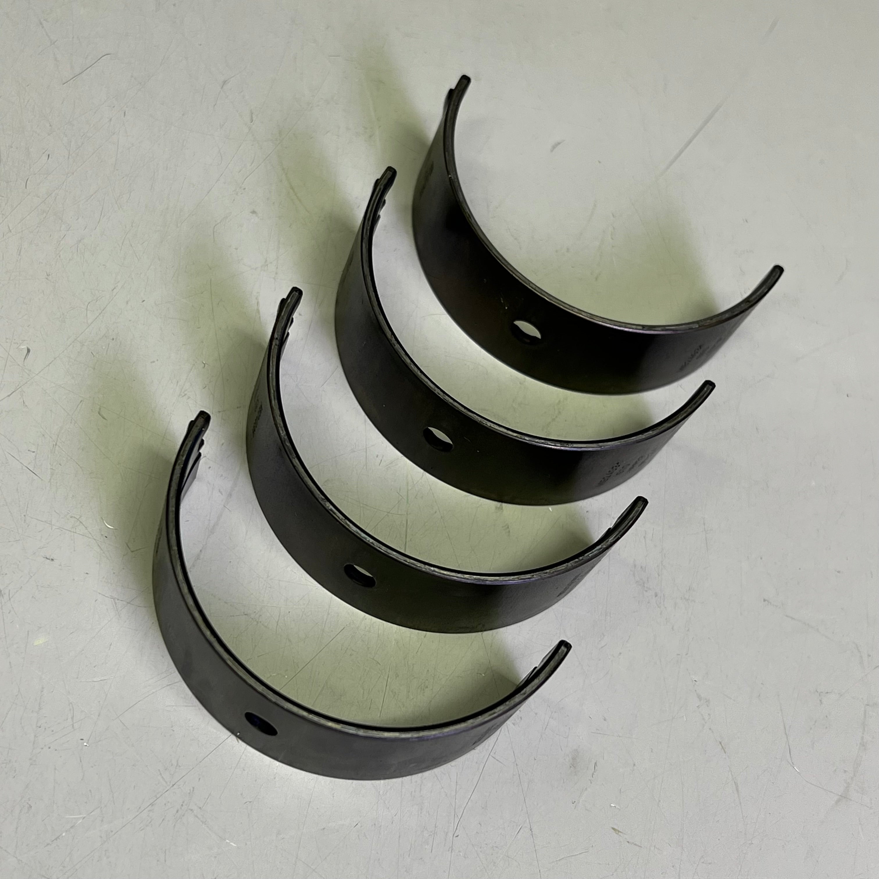 MAHLE High Performance Main Bearing Set H Series For Chevy 1965-2000 141M MS829H