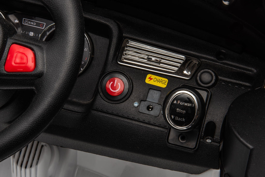 12V7A 30W*2 Four-Wheel Drive Seat One Button Start, Forward And Backward, High And Low Speed, Music, Front Light, Power Display, Two Doors Can Open, 2.4G R / C, Seat Belt Four Wheel Absorber