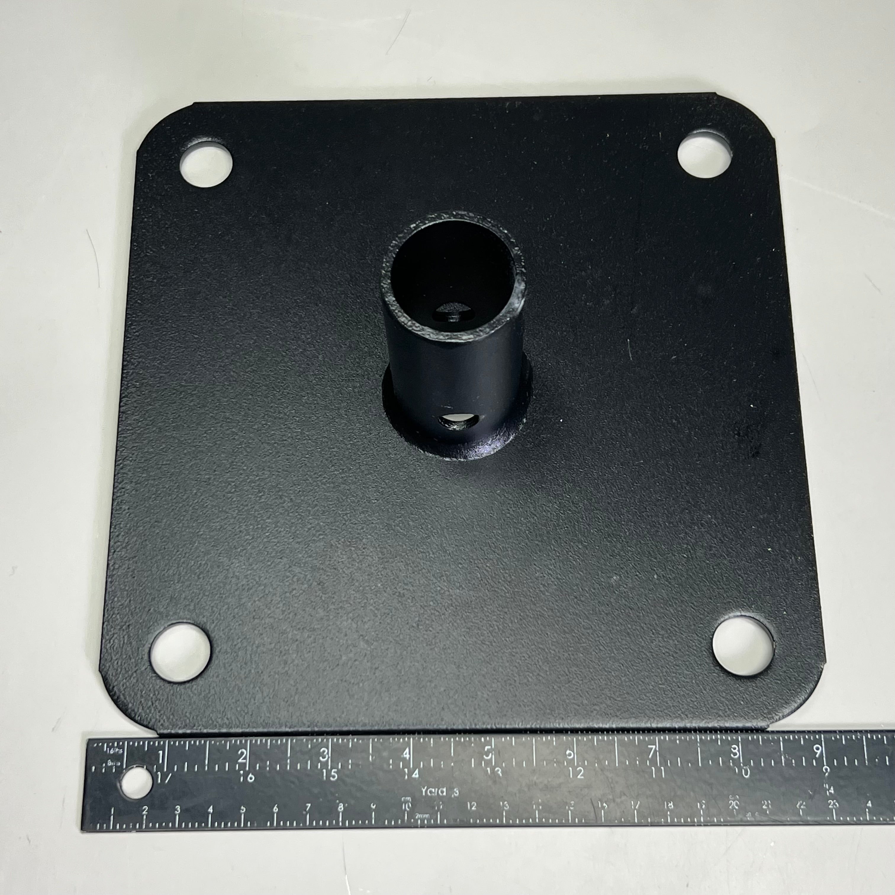 FLEXPOST Standard Flexible Sign Post with Mounting Hardware Sz 9”x9” Black