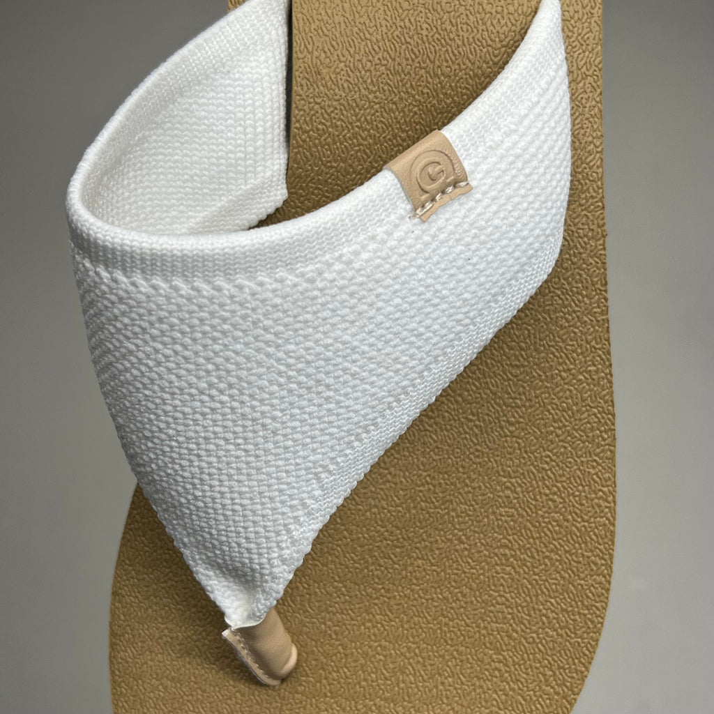 COBIAN Bermuda Bounce Mesh Strap Women's Sz 7 EU 37  Cream BEB24-110-7