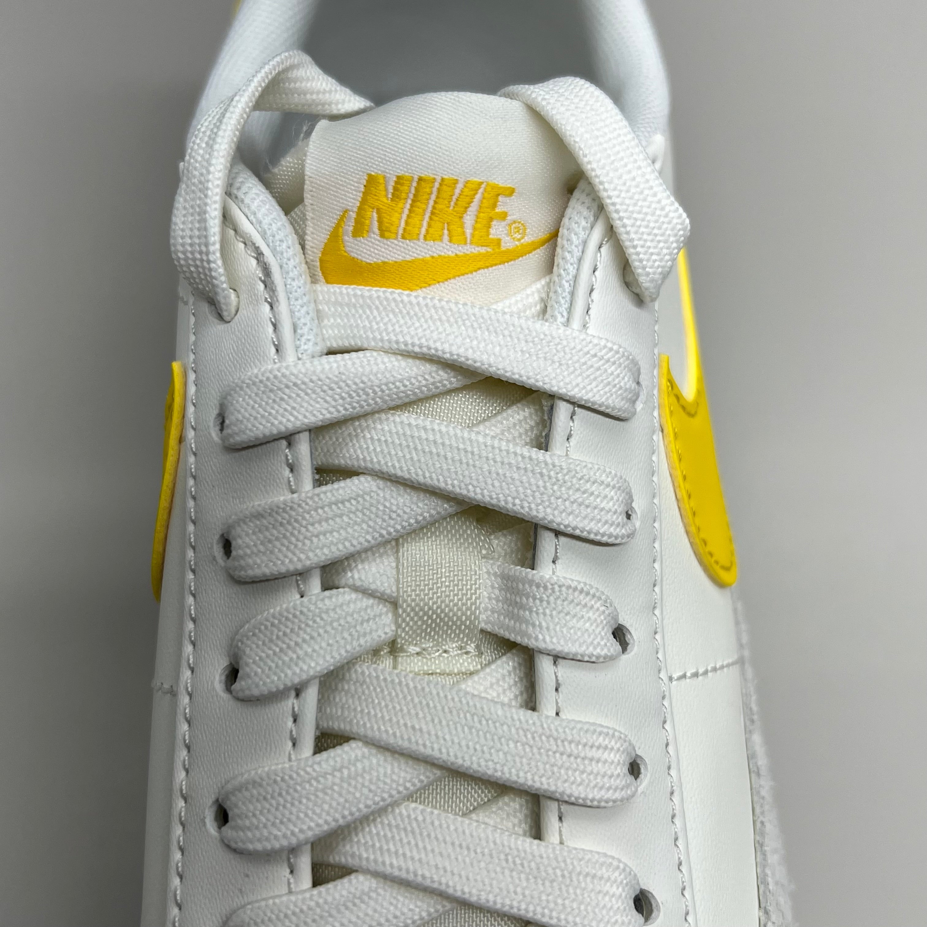 NIKE Shoes Blazer Low Cut Platform Sneaker Sz Women's 6.5 Men's 5 Yellow/Grey/White