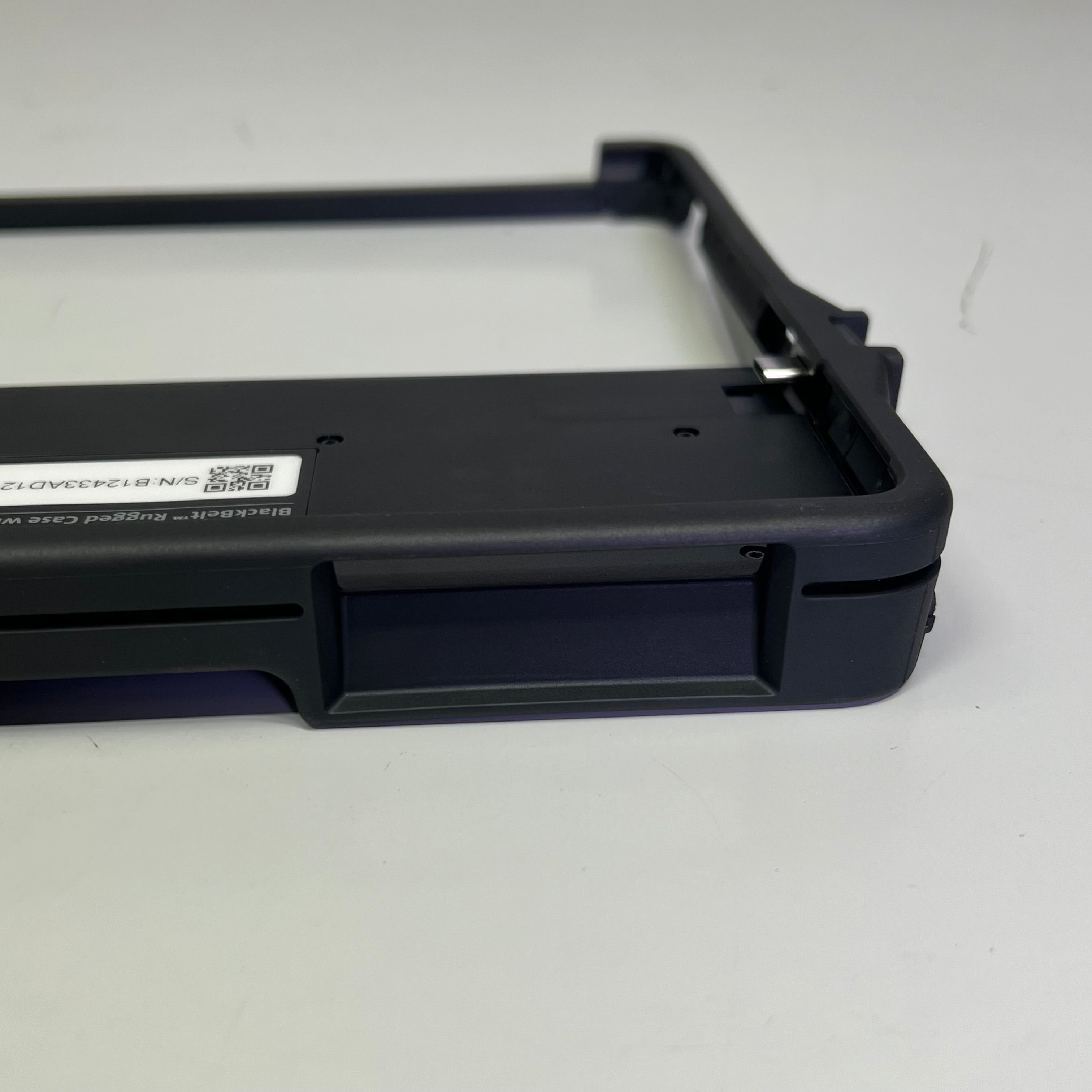 KENSINGTON  Blackbelt Rugged Case W/ CAC Reader For Surface Pro 9 K62539WW