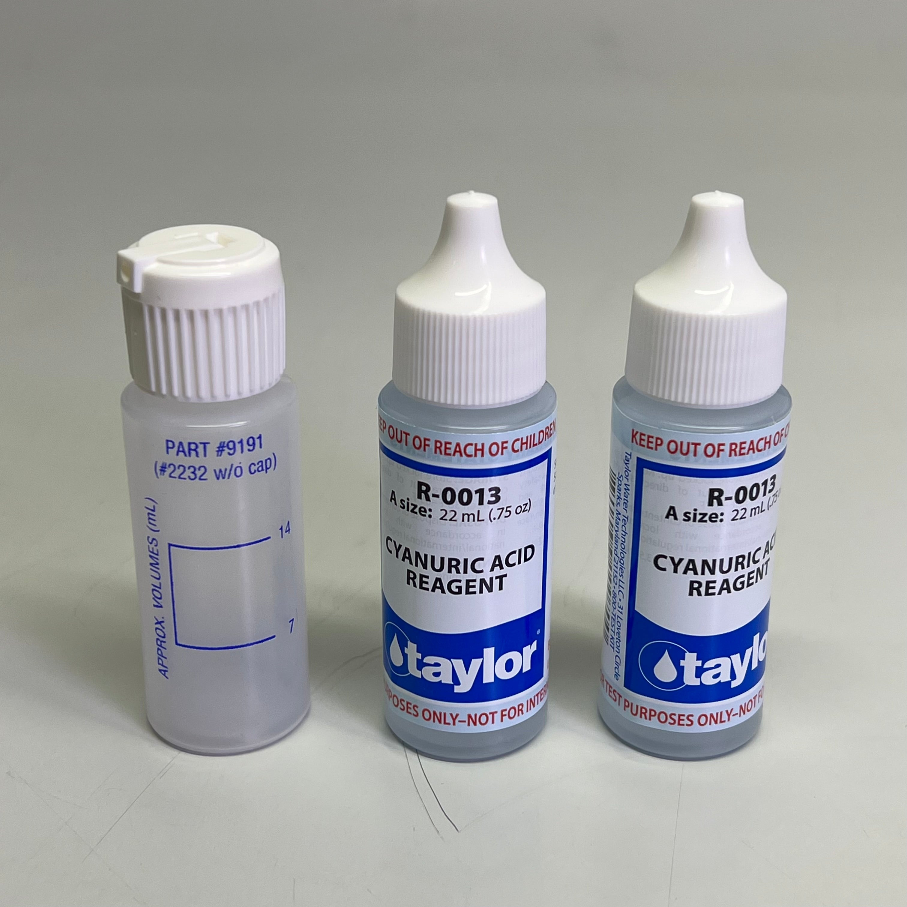 TAYLOR  Easy-To-Kit Complete Swimming Pool Water Testing Kit  Multicolor K-2005