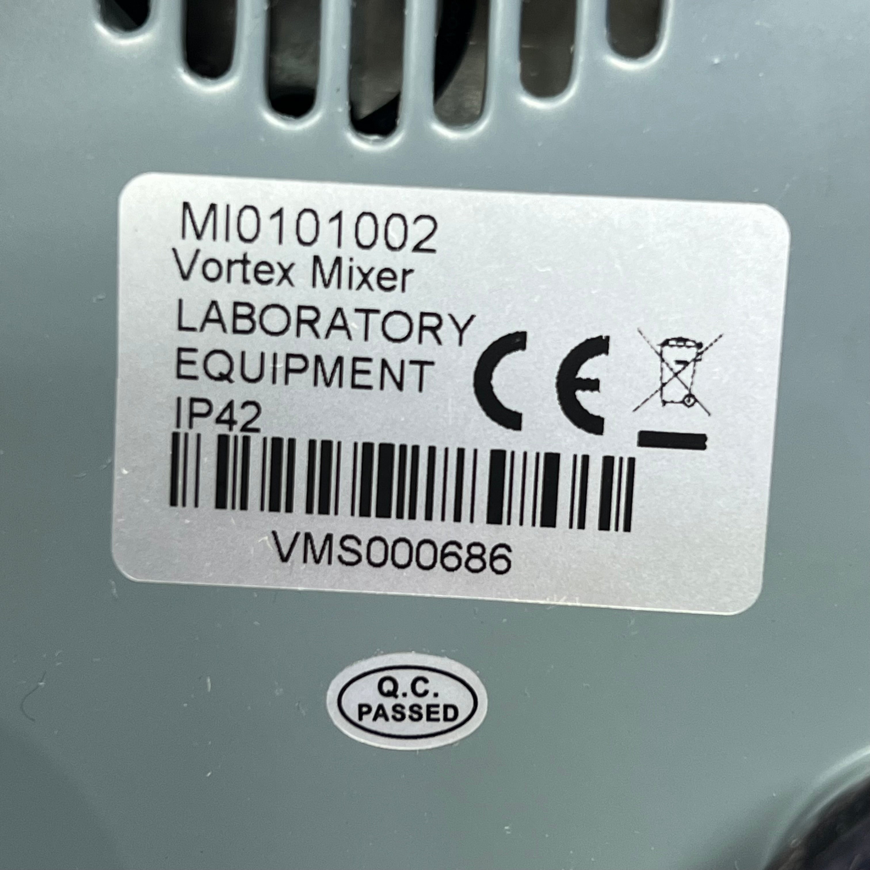 FOUR E'S Variable Speed Vortex Mixer Aluminum Housing 0-3000RPM MI0101002 (Used)