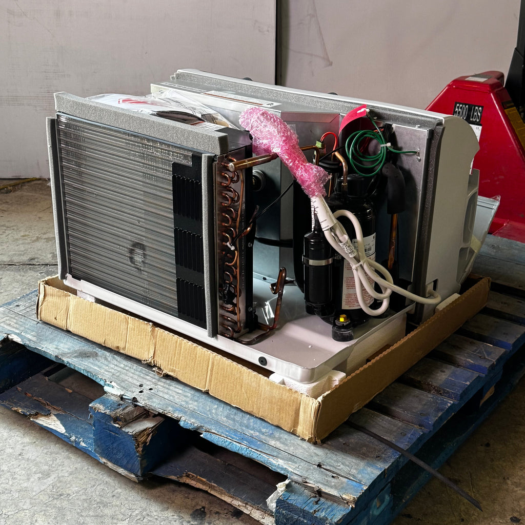 FRIEDRICH Wall Air Conditioners 12000 BTU Cool, 230V White WET10A33A (New Other, Minor Damage)