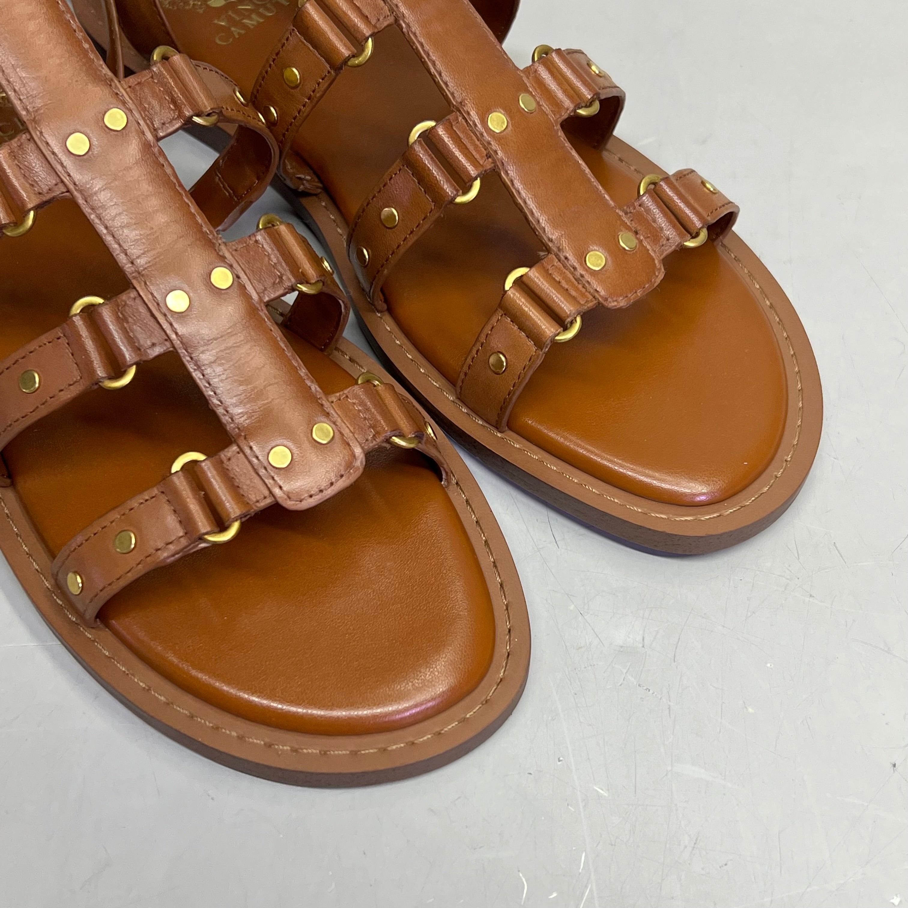 VINCE CAMUTO Leather Studded Gladiator Sandals Women's Sz 7M Caramelo VC-Claira