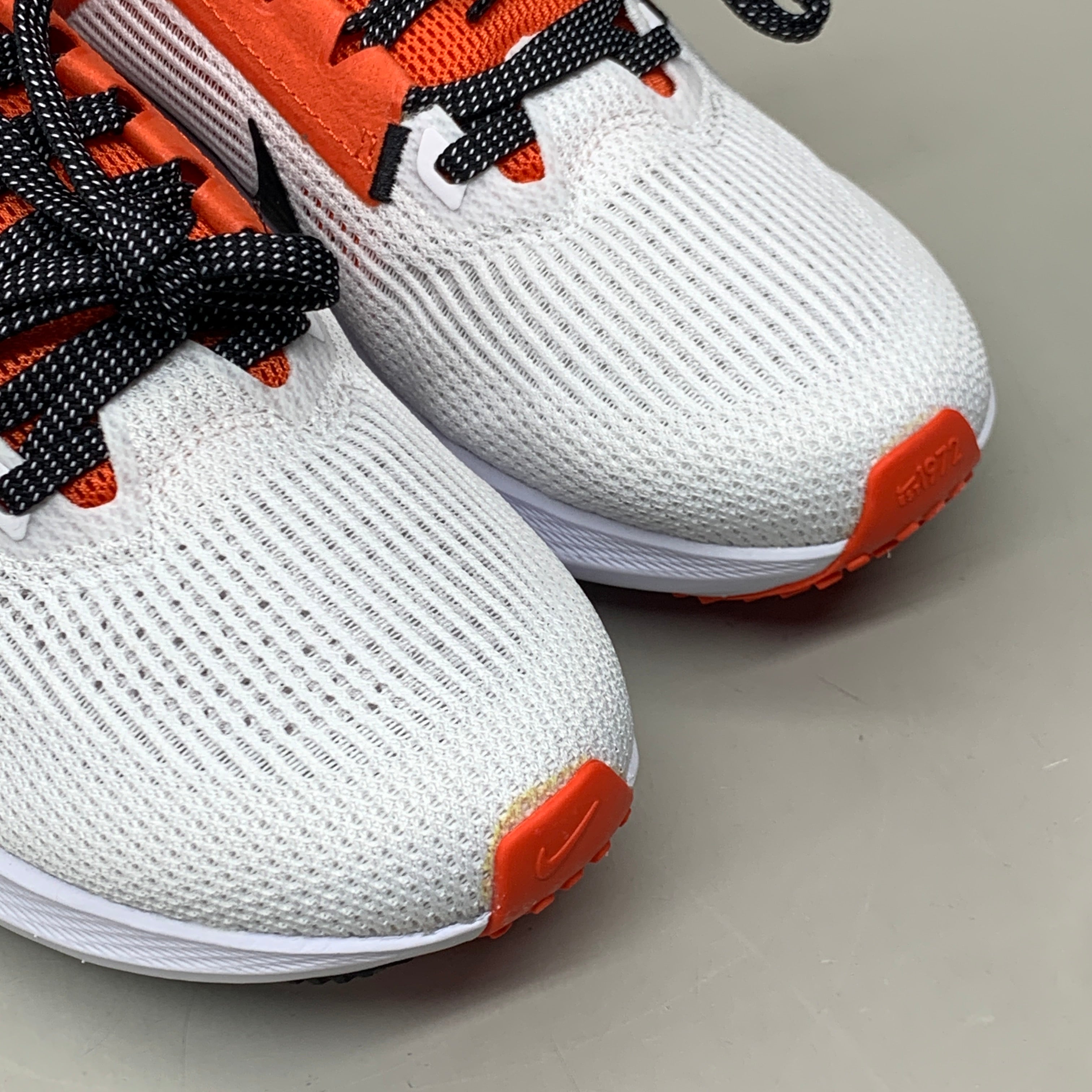 NIKE Zoom Pegasus 40 Oregon St Shoes White Team Orange & Black 8.5 W 7 M DZ5954-100