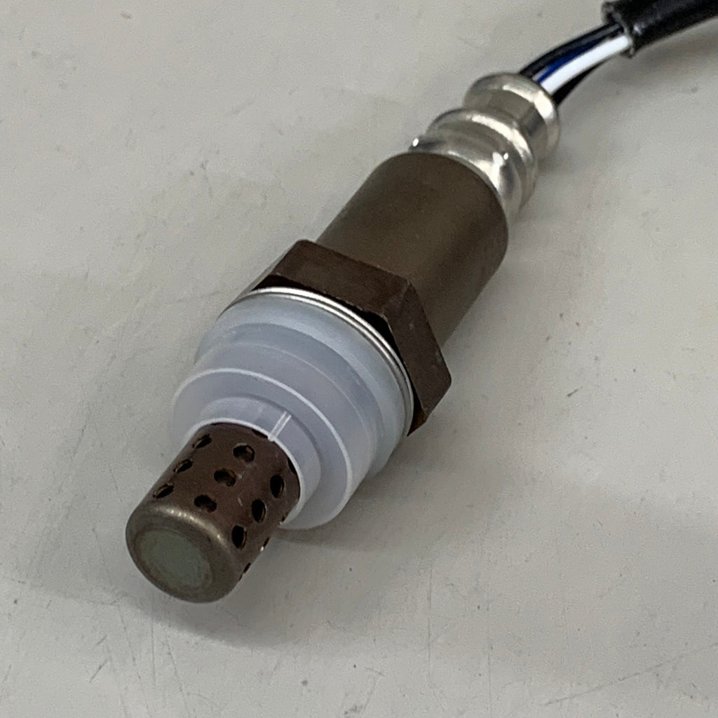 DENSO Oxygen Sensor for Chrysler, Dodge, Mitsubishi Endeavor, Mitsubishi Eclipse etc 234-4739