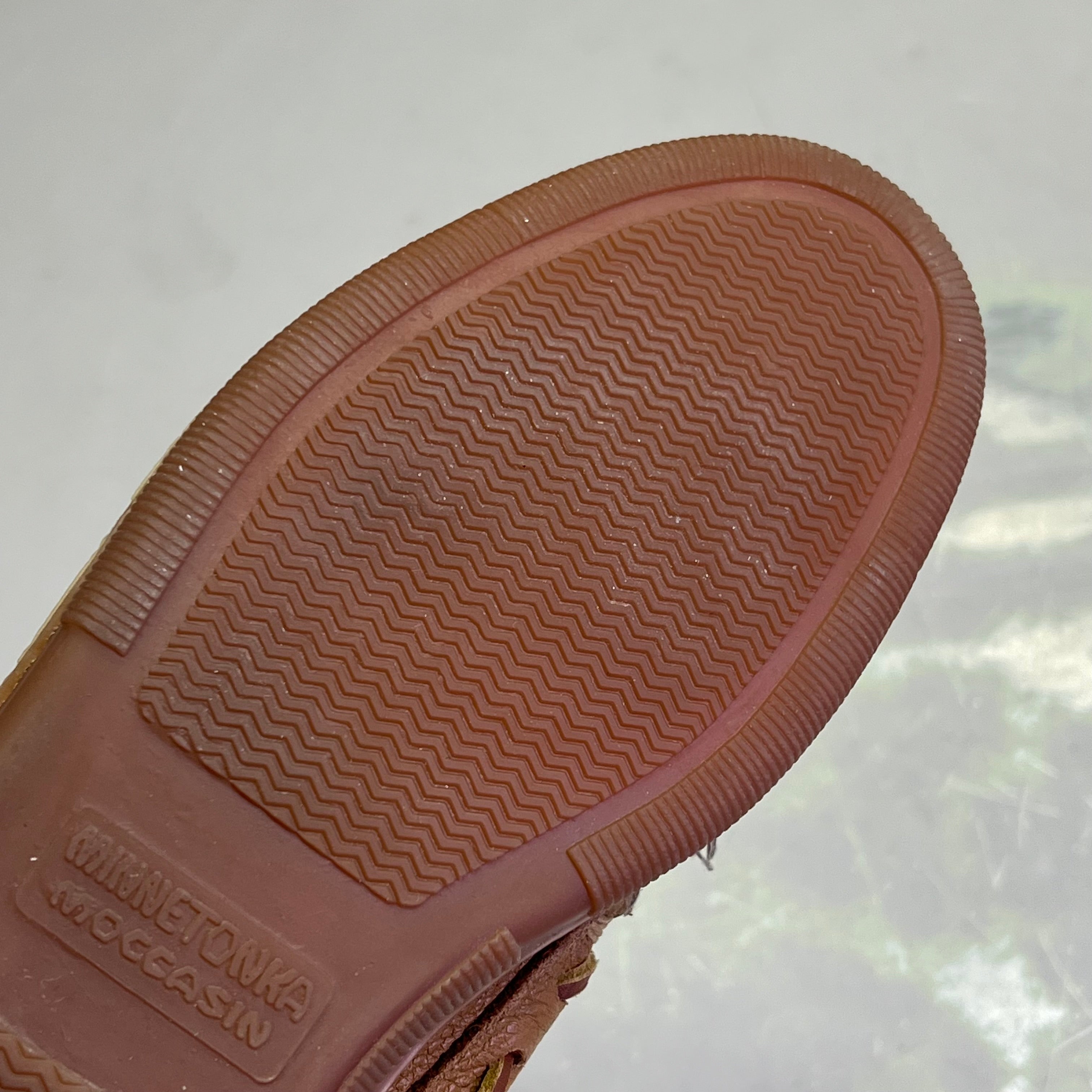MINNETONKA Genuine Moosehide Classic Men's Sz 11 Natural / Brown (Pre-Owned )