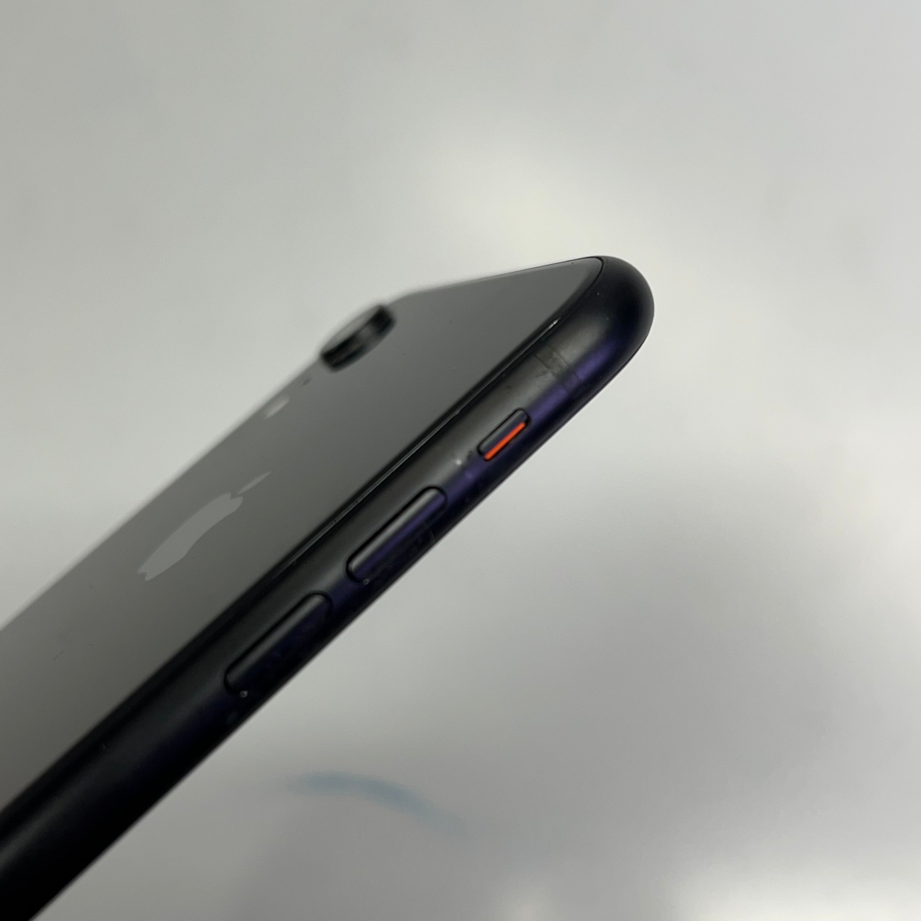 APPLE iPhone XR 64GB 6.1" Display Black (Pre-Owned)