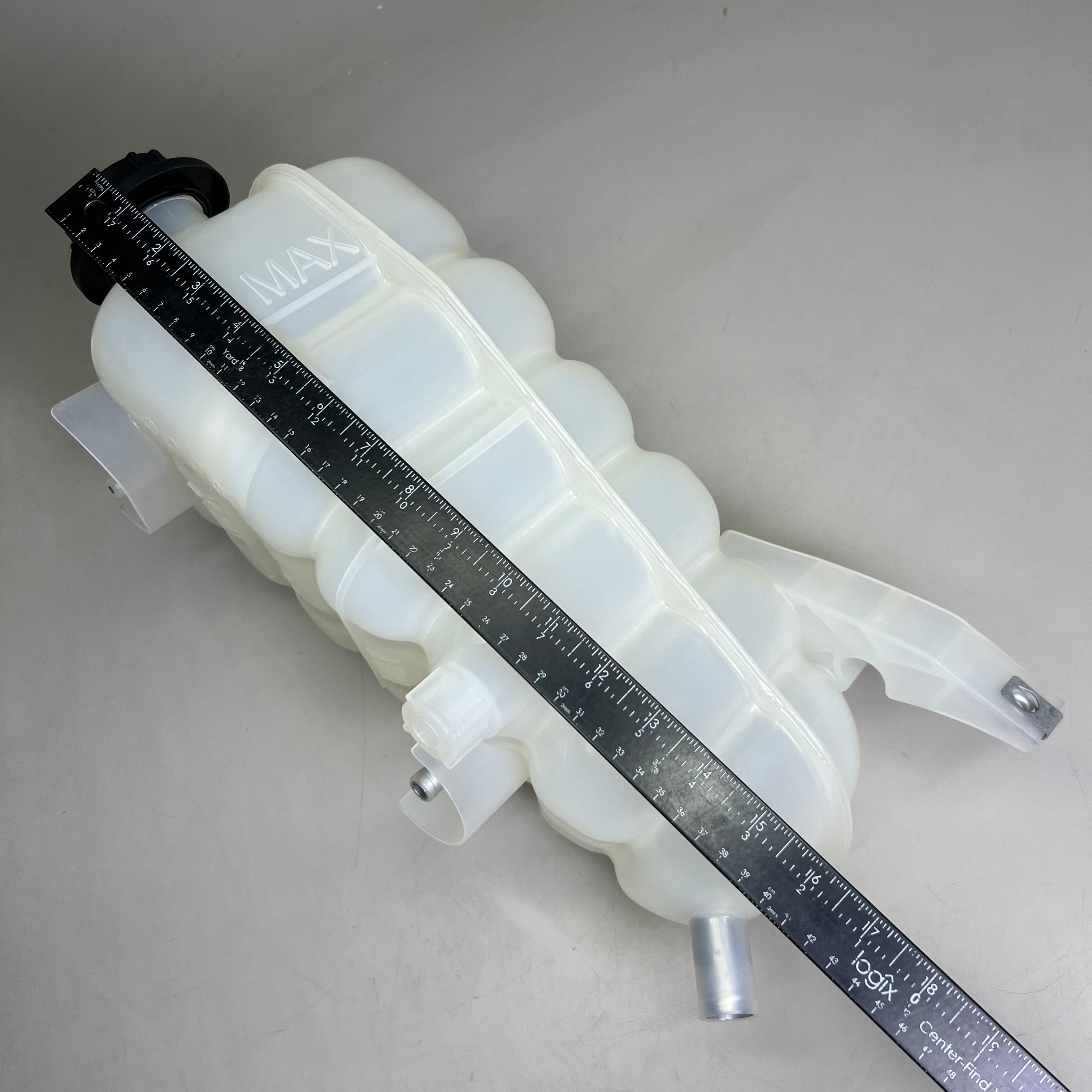 FLEETRITE Engine Coolant Reservoir Tank 16”Hx9”W White FLTOT2591620