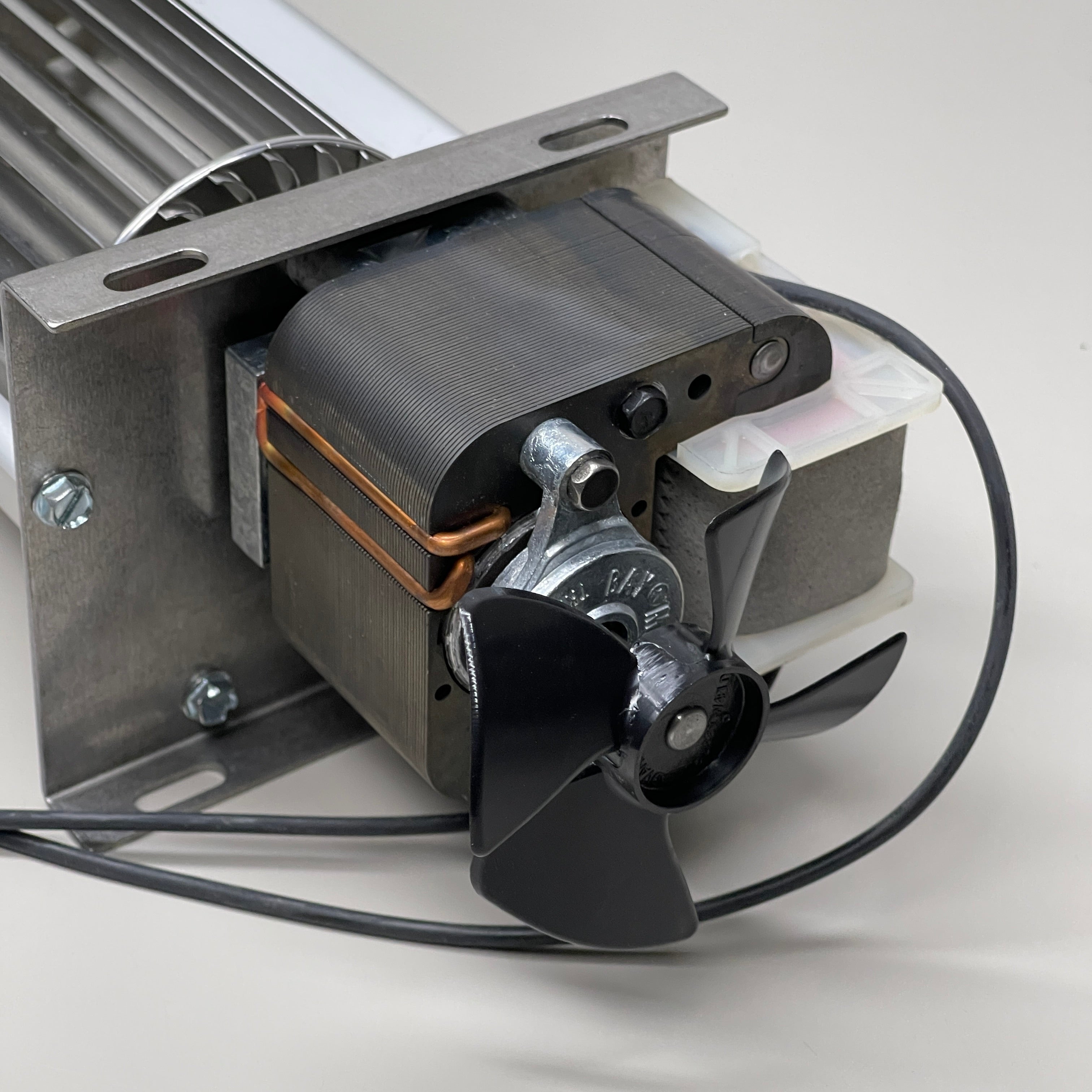 BAY MOTORS Evaporator Fan Blower 2-3/8" Dia 120CFM 1/75 hp 120V AC 1 Phase 4YJ30