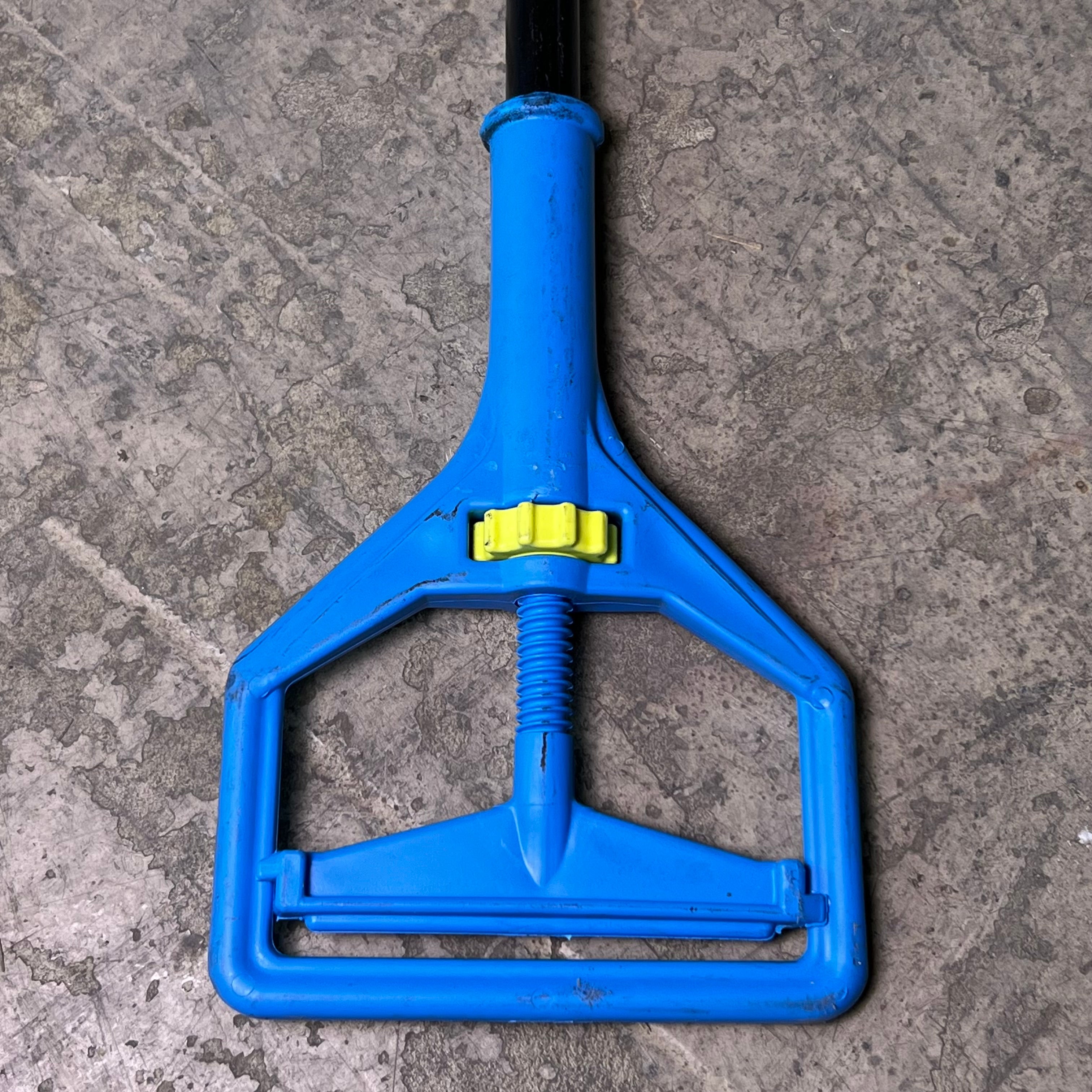 HOSPECO (2 PACK) Side Gator Mop Handle Black & Blue