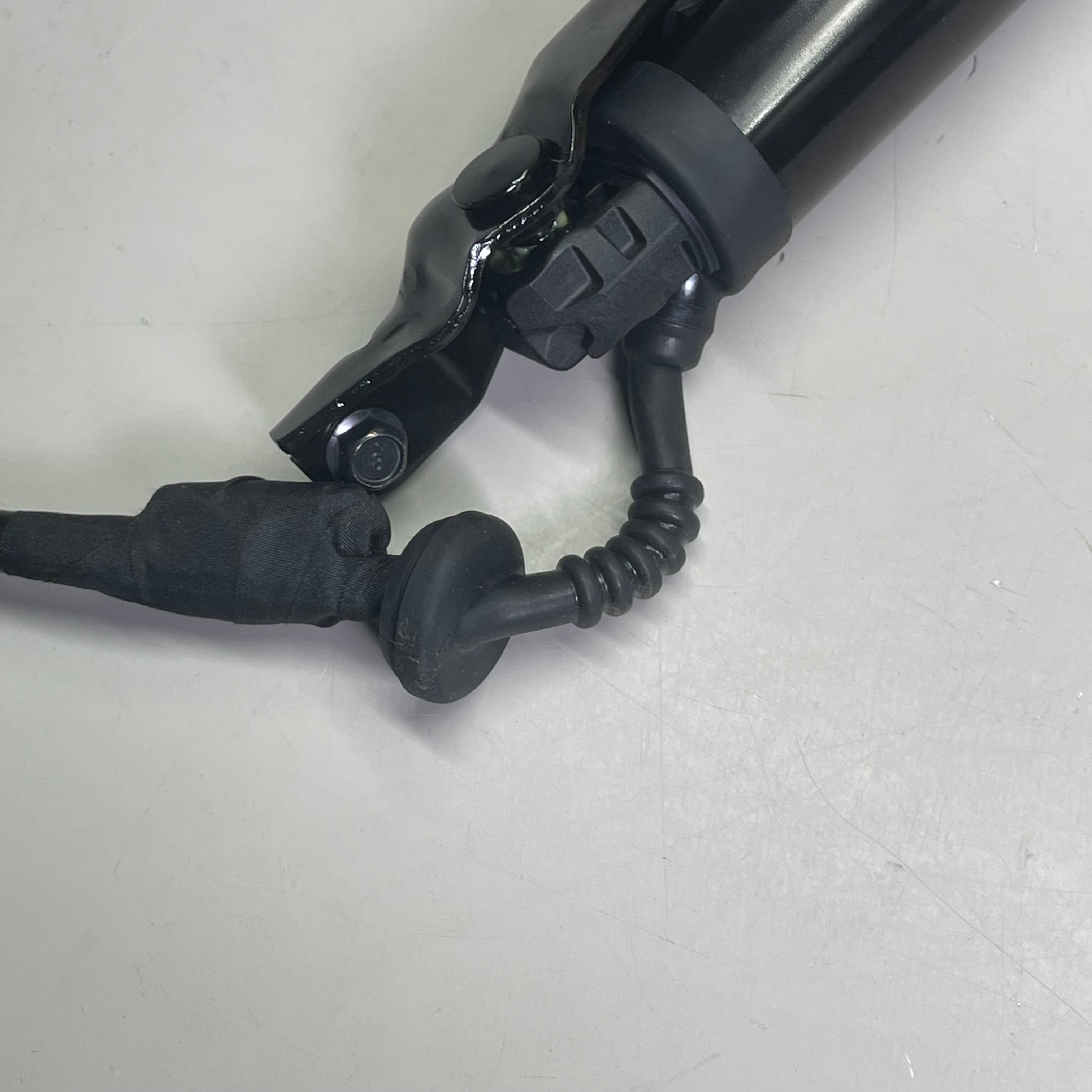 Subaru Lift-Gate Lift Support, Support Cylinder, Drive Unit Ay Kitrh 63329XC00C