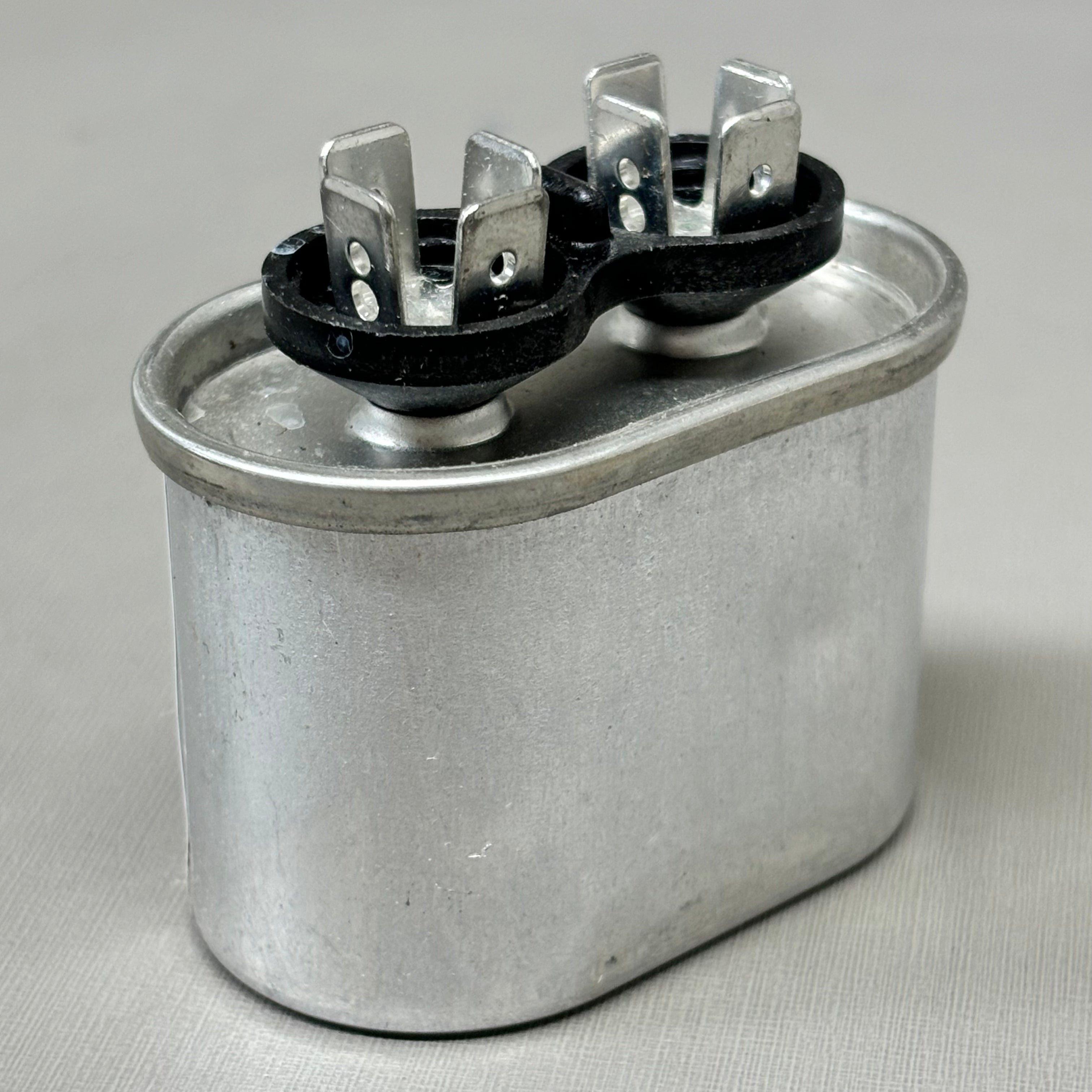 MARS Motor Run Capacitor 14005 5 MFD Oval 370 VAC 24V Screw 50/60 14005