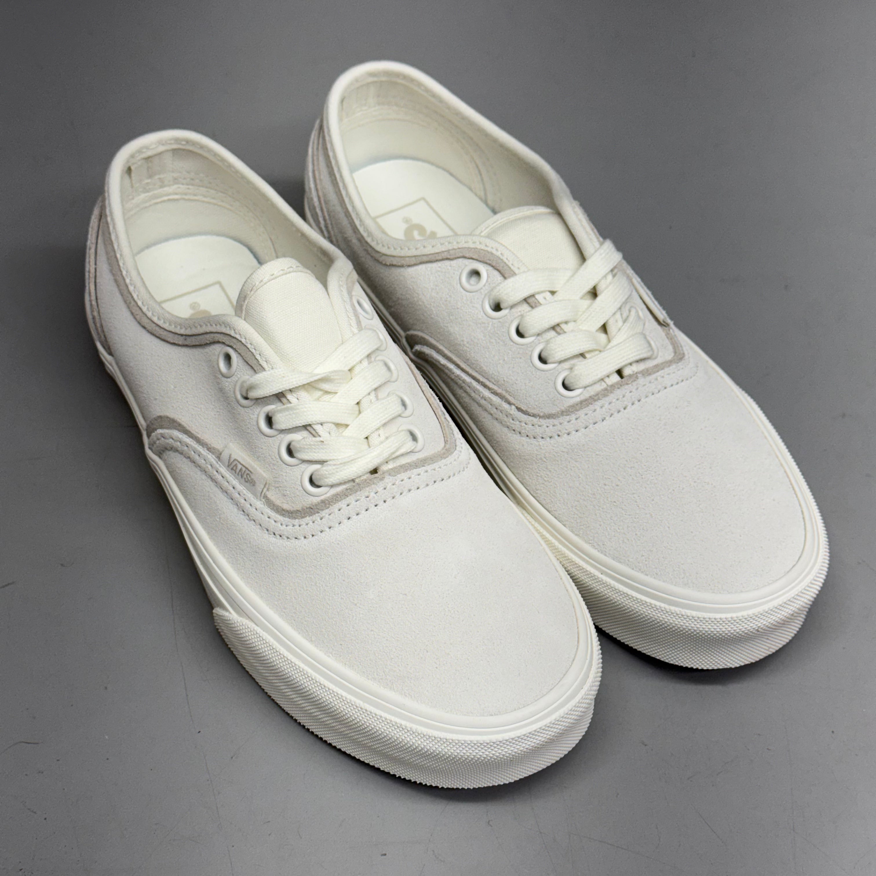 VANS Authentic Sliver Sneakers Shoes Women's Sz 10 White/White VN000D6DWWW