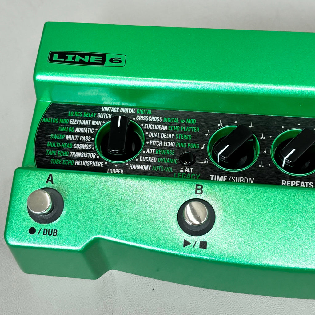 LINE 6 Delay & Looper Modeler Pedal 4 Switch & 1 Switch Loopers Green DL4 MkII