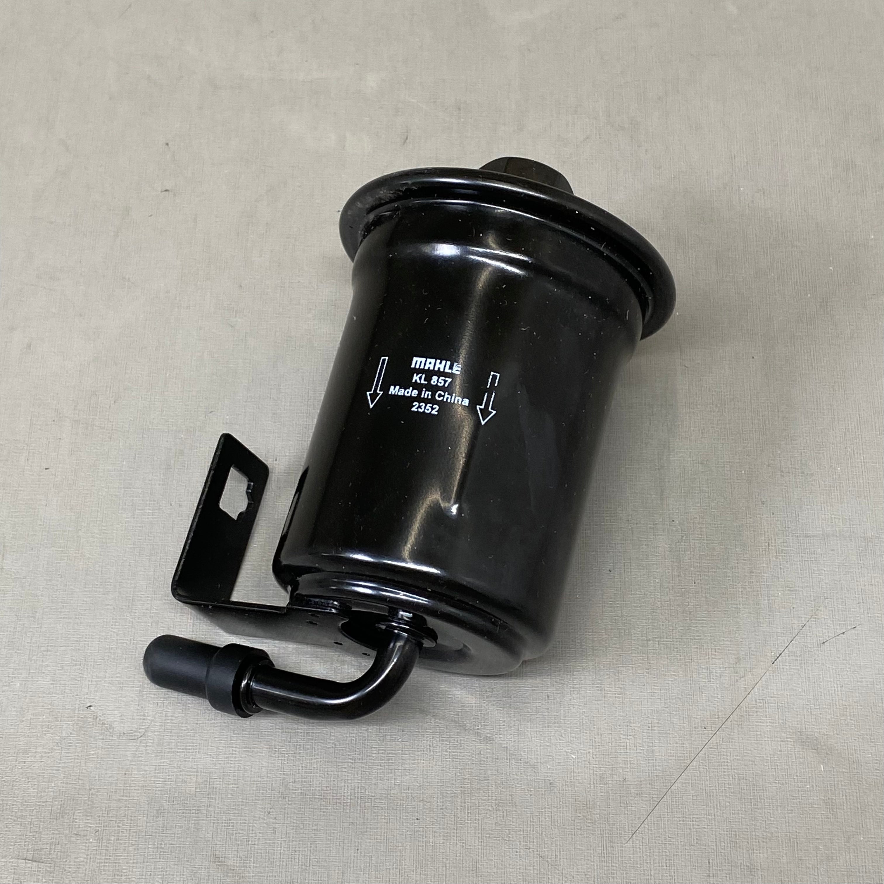 MAHLE Fuel Filter For Toyota & Lexus  Black KL857 (As-is (See Images))