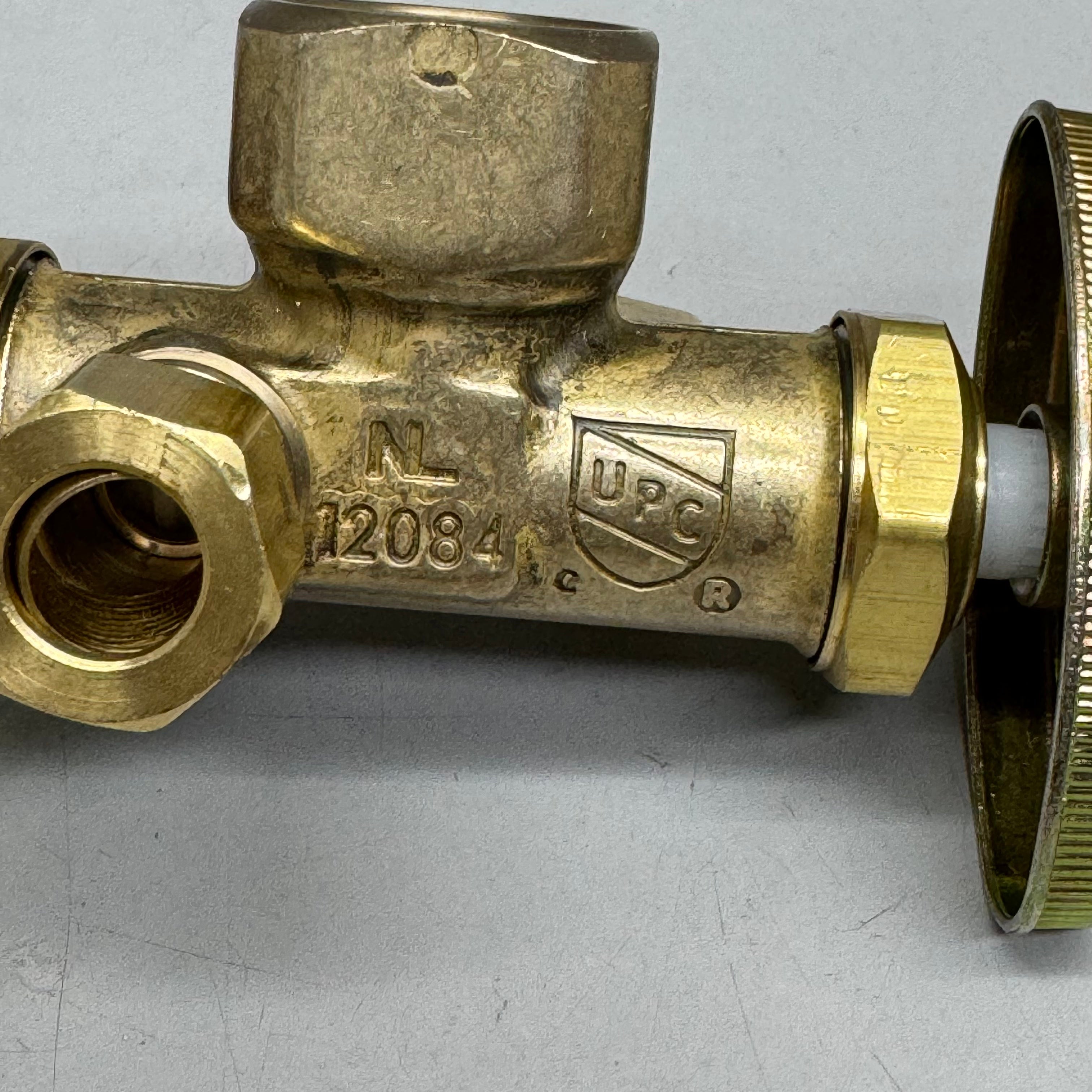 BRASSCRAFT Dual Shut-off Outlet Valve 1/2" FIP INLET X 3/8" OD & 1/4" OD COMP OUTLETS Gold R1700DVX R