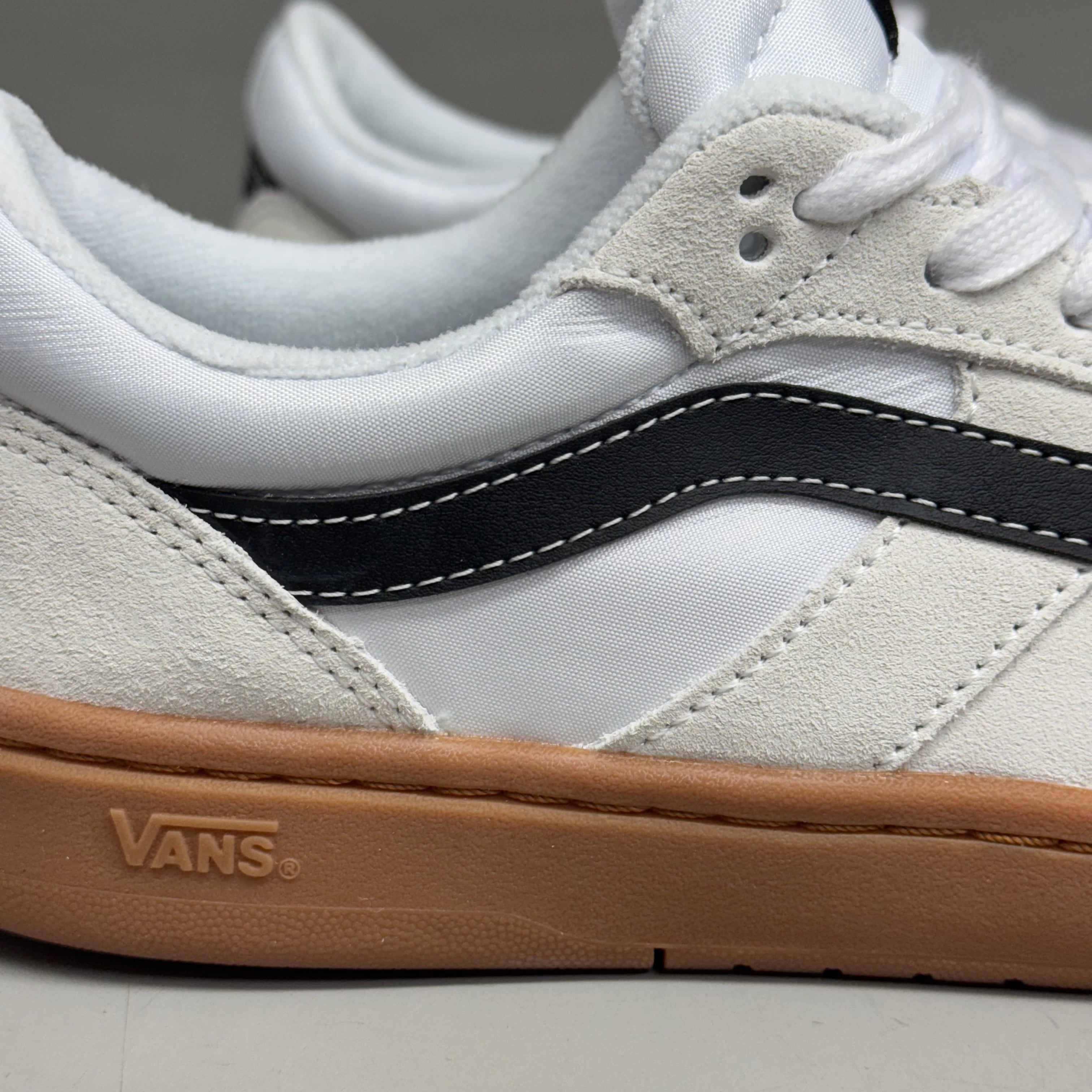 VANS Cruze 3.0 Sneakers Sz Men's 10.0 White/Gum VN000D6S9DH