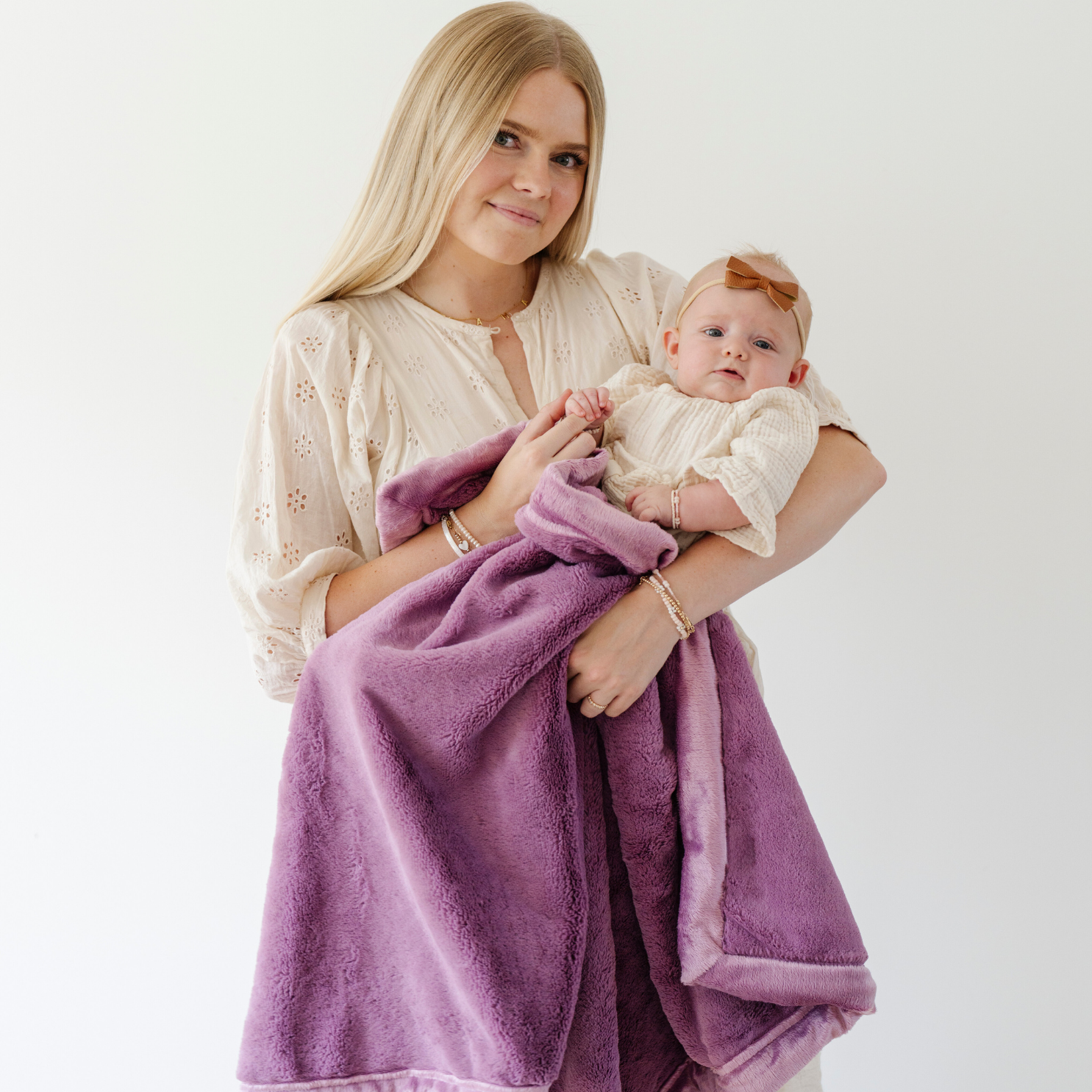 Lush Receiving Blanket 30x40 Inch by Saranoni