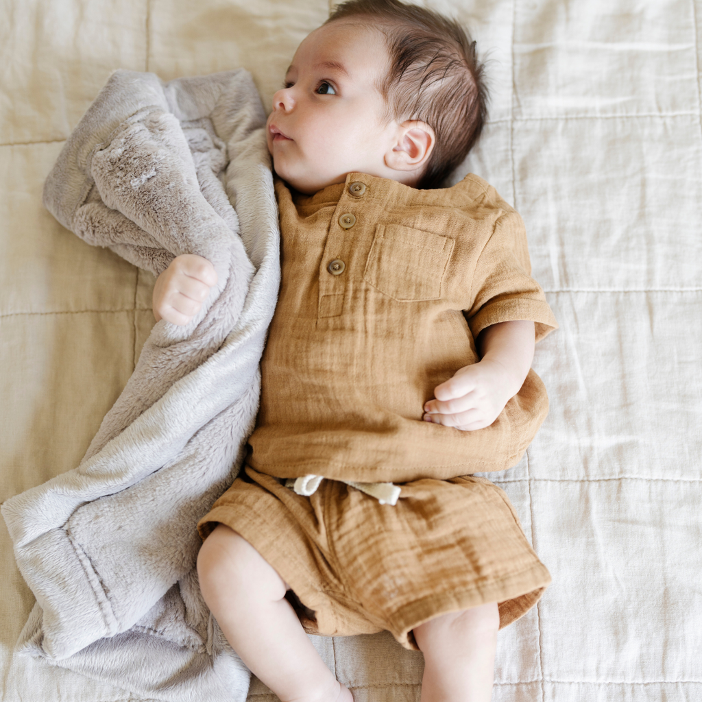 Lush Mini Blankets by Saranoni