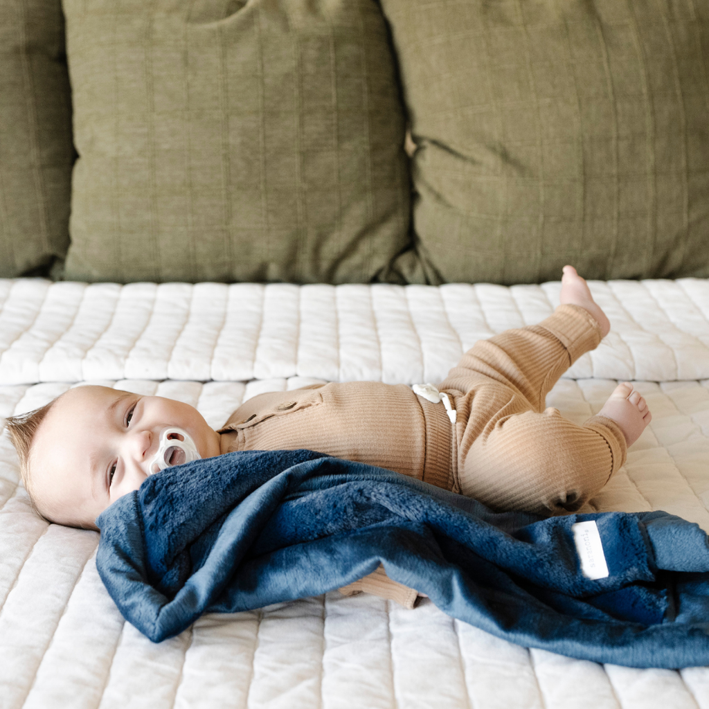 Lush Mini Blankets by Saranoni